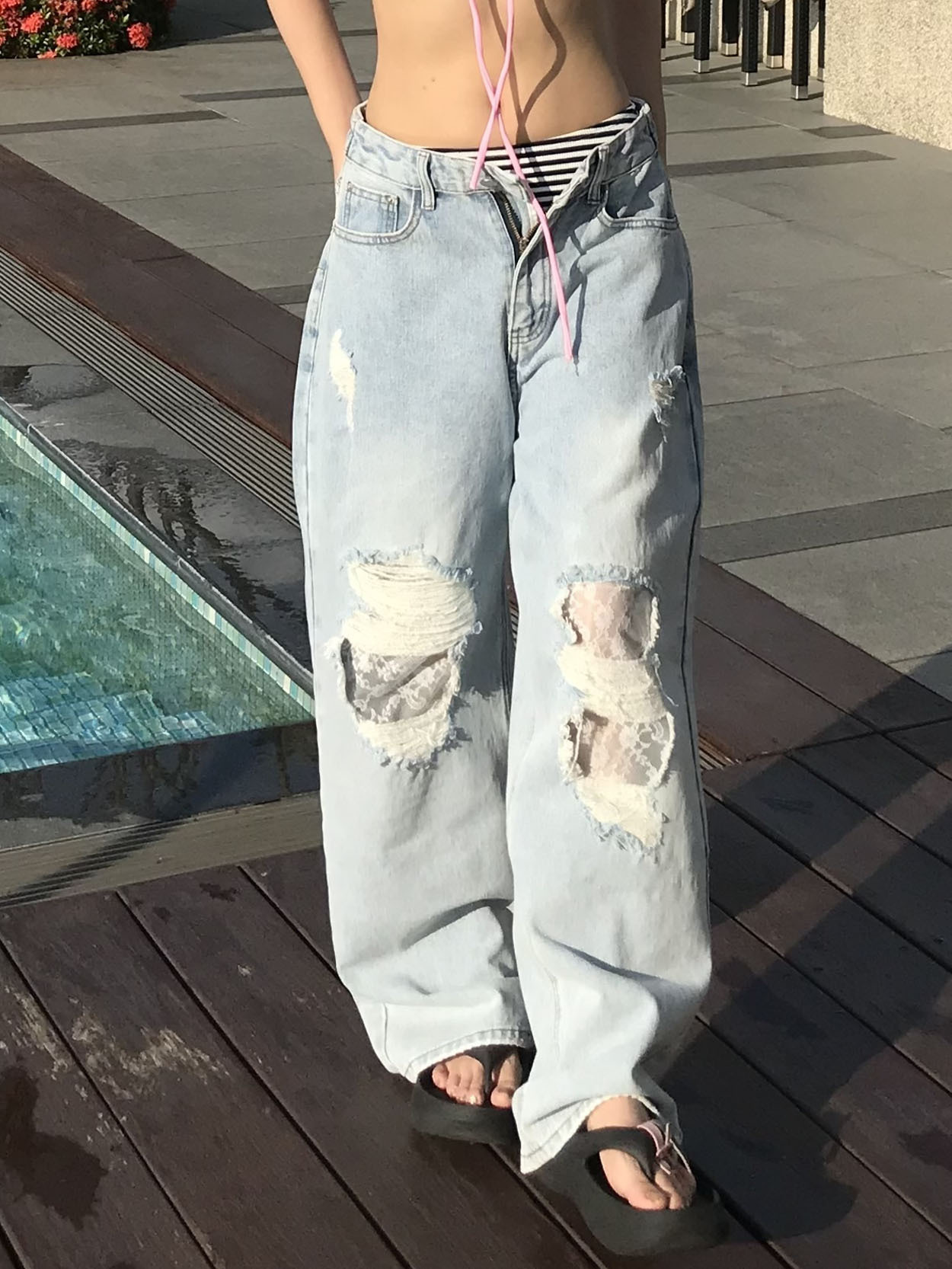 Lace-Trimmed Ripped Denim #牛仔褲