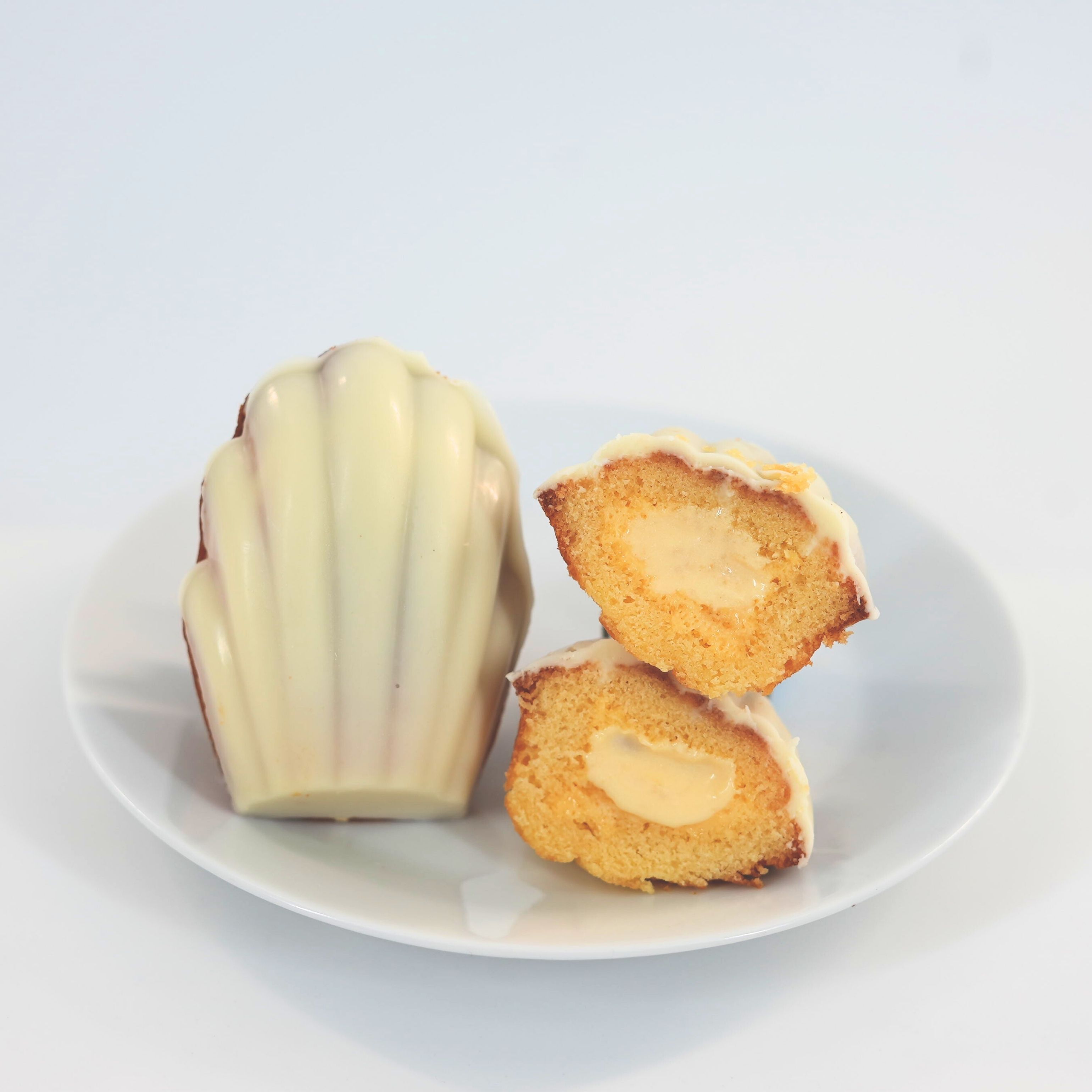 Basque Cheesecake Glazed Madeleine