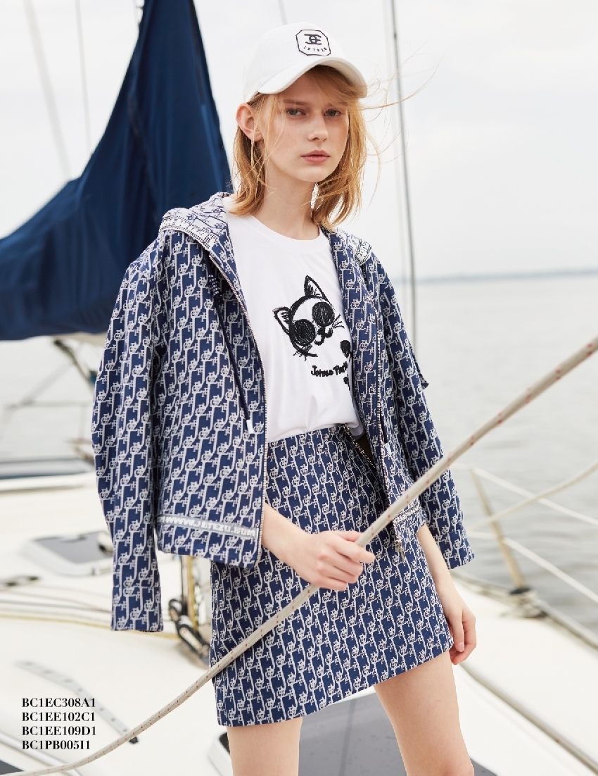 BC1EC308A1 濱海風情立體大眼貓刺繡上衣 (3色)