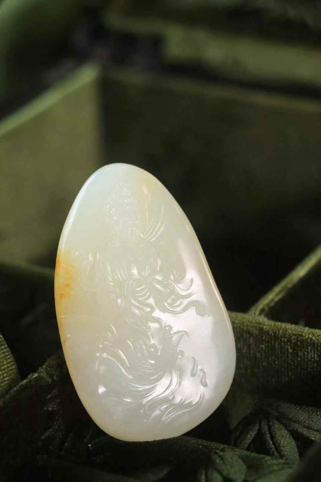 720714 和田玉籽料觀音引鳳