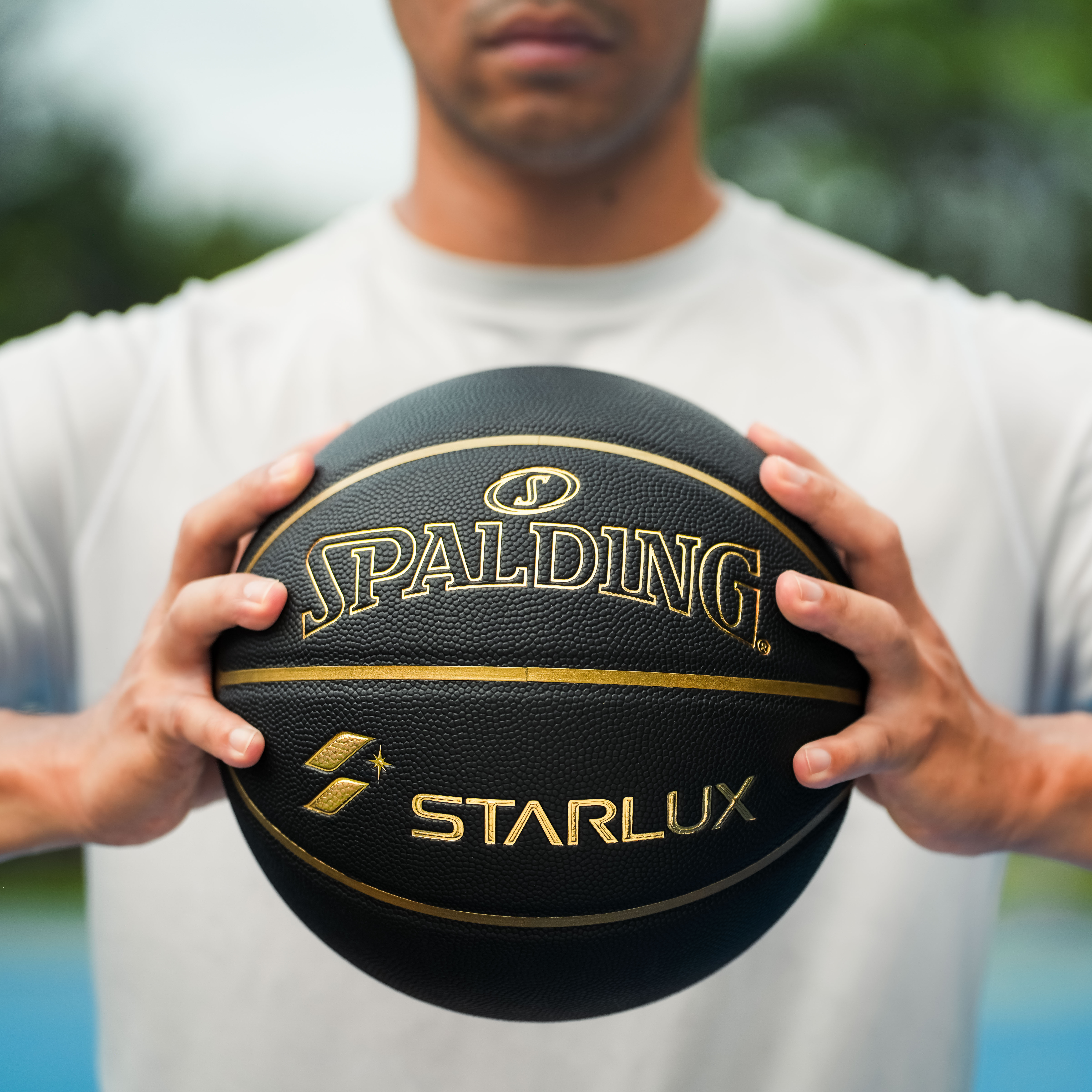 【公益計劃】STARLUX × SPALDING｜聯名籃球組（附贈球袋）