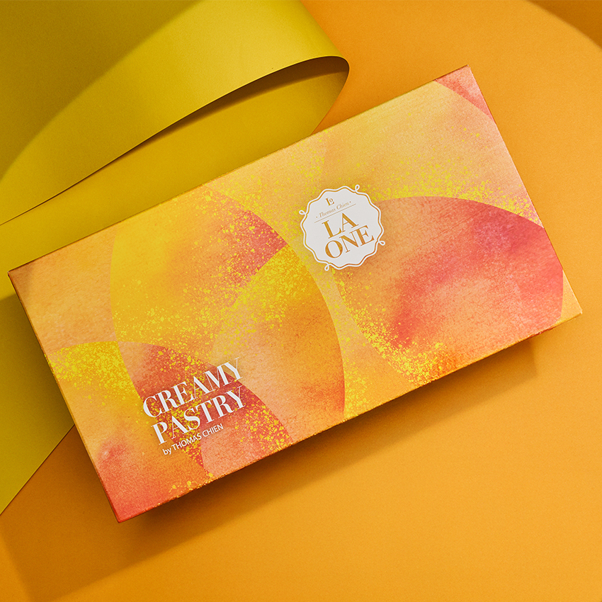 鹽之花菠蘿蛋黃酥禮盒｜年銷 15 萬顆