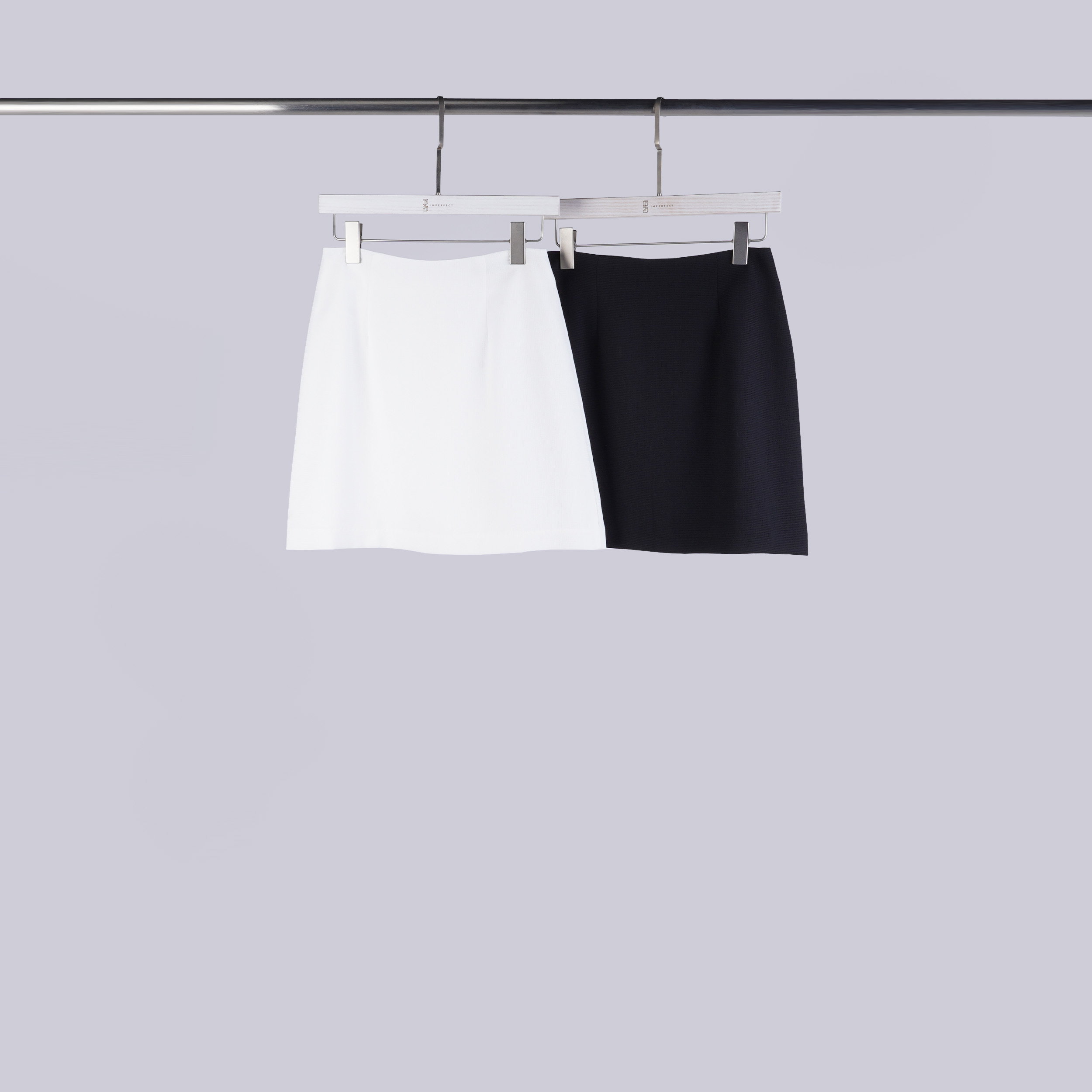 質感壓紋短裙 | 2色