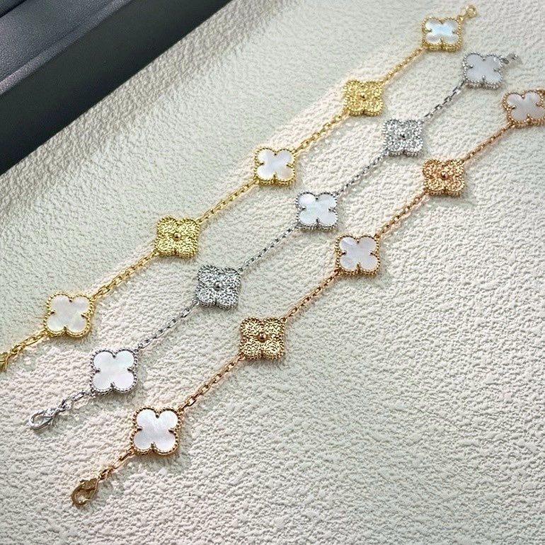 18k白母貝燙金五花四葉草”高奢定製手鍊