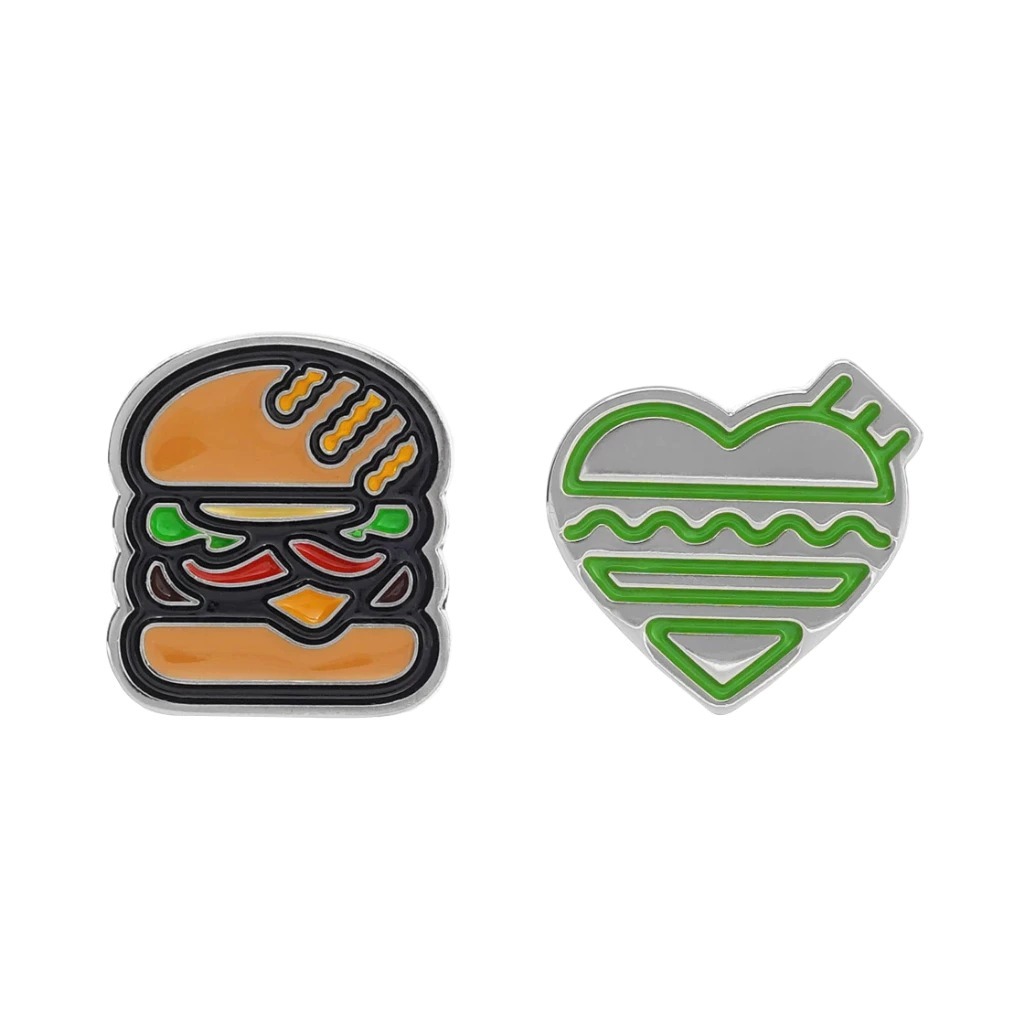 2025AW HUMAN MADE × SHAKE SHACK 聯名 超熱門 漢堡 愛心 別針 胸針 現貨 XX29GD038