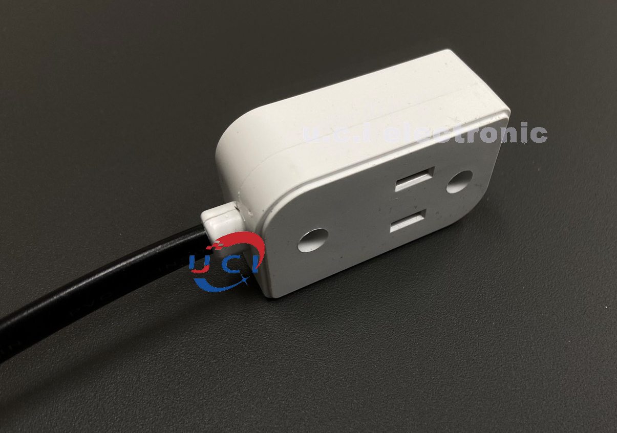 【UCI電子】(Z-3) 監控220v插座 電源帶線插頭220v母插頭 兩孔監控電源插頭電源母頭 插頭 排插
