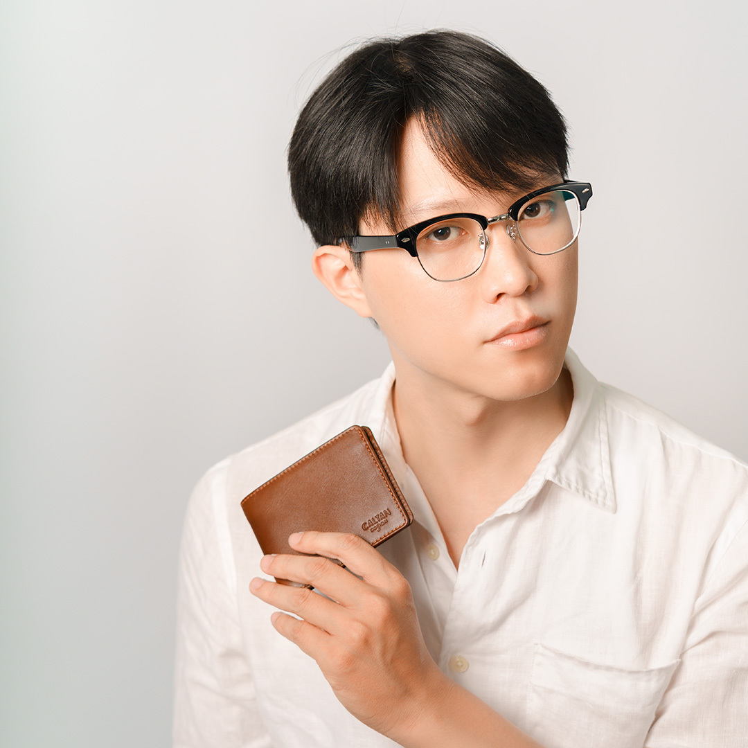 【招財母錢包💰】真皮男用對折簡約短夾-四色(075125)