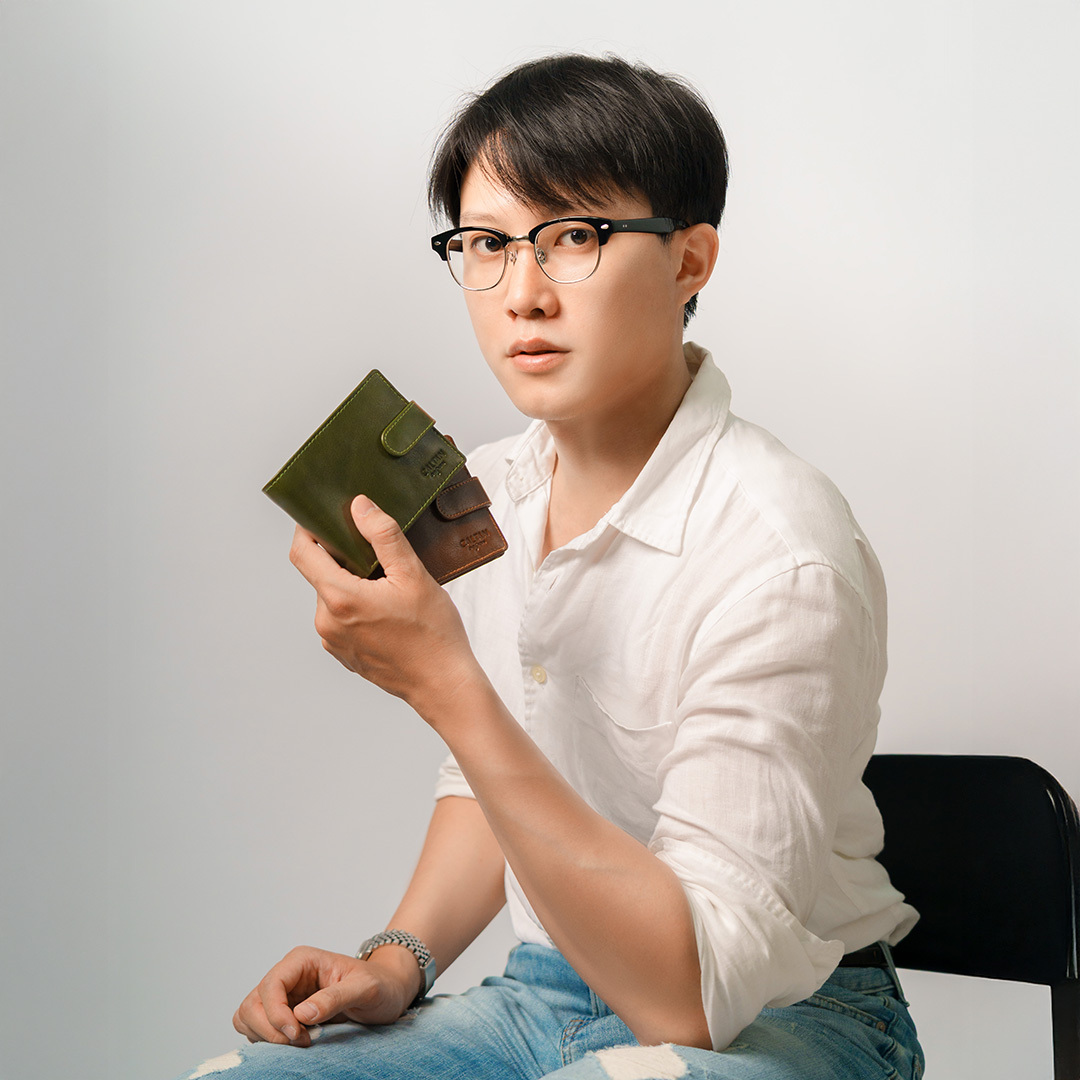 扣式三頁真皮多功能零錢短夾-兩色(075250)