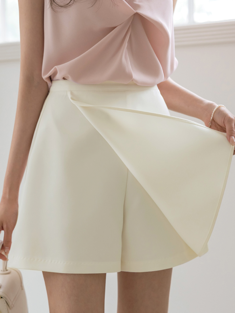 [現貨] Irie 清新一片式短褲裙 [ 象牙白 / M ]