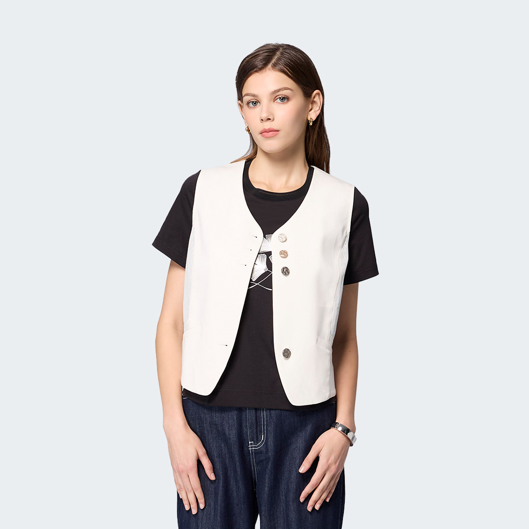 異材拼接率性撞釦背心