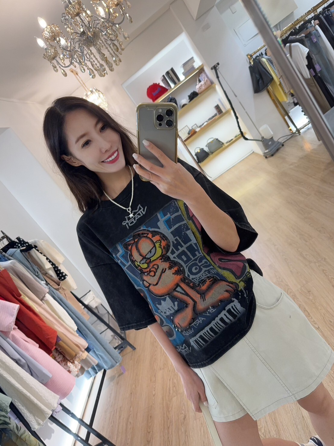 Baby系列 B07045 現貨-街頭塗鴉亮片加菲貓棉T