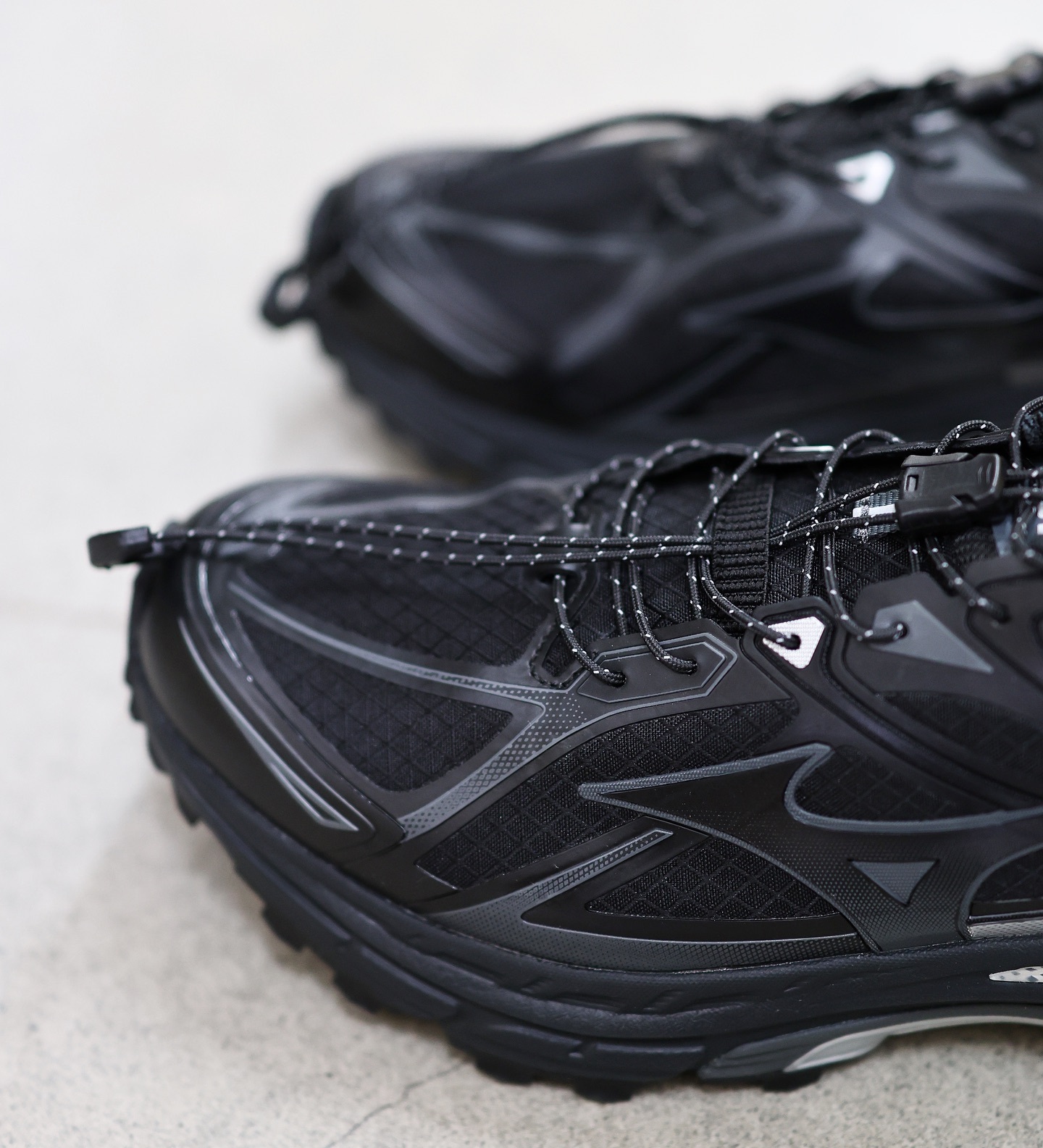 Mizuno Halo Mix TL Black 全黑機能風跑鞋 D1GH251201