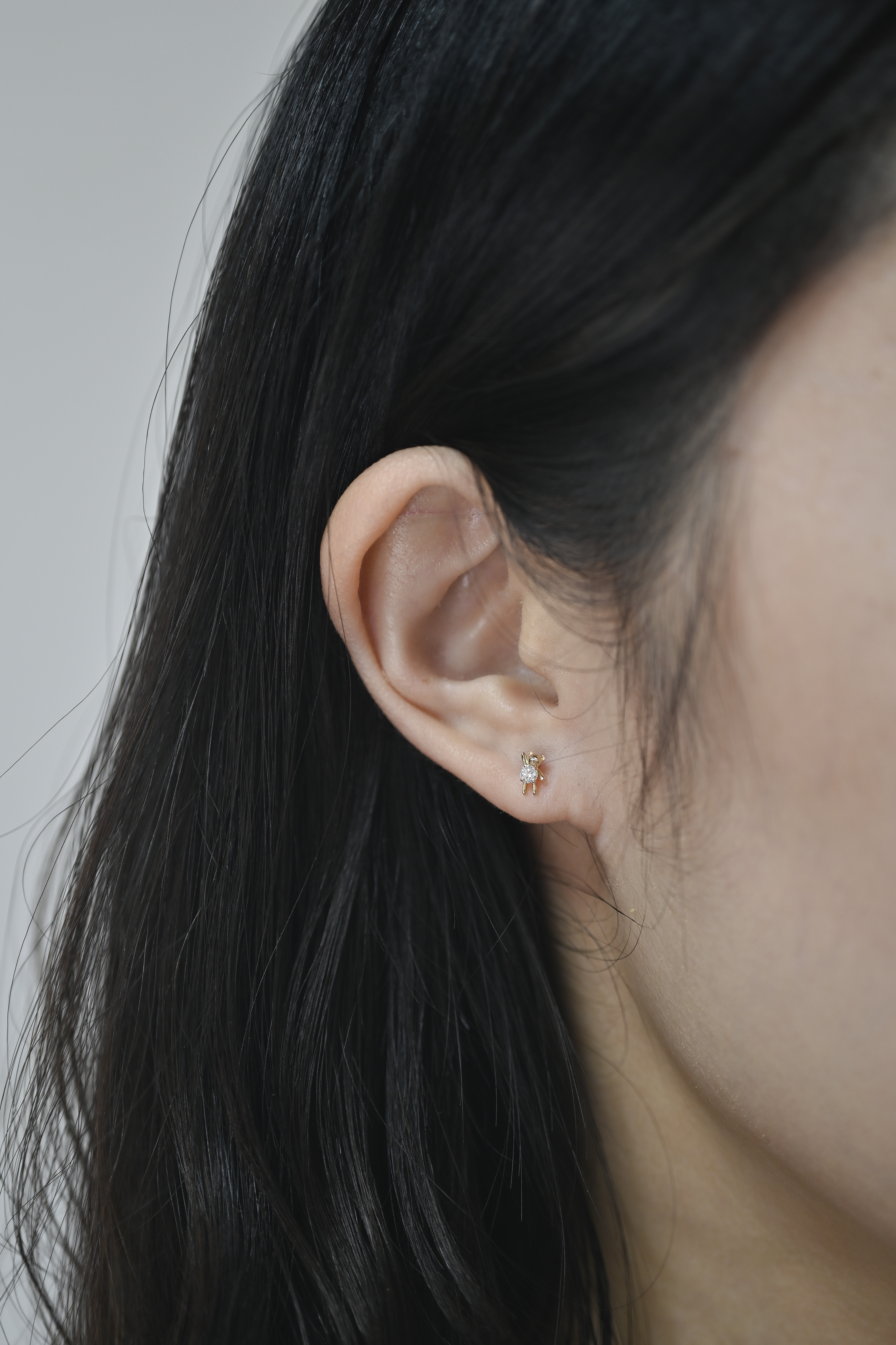 18K Teddy Bear Diamond Earring