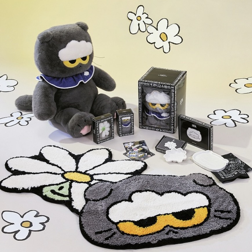 G-Dragon 聯名 《 ZO & FRIENDS 》ZOA 權志龍 貓咪 喵咪 玩偶 公仔 吊飾 地墊 雛菊 盤子 貼紙