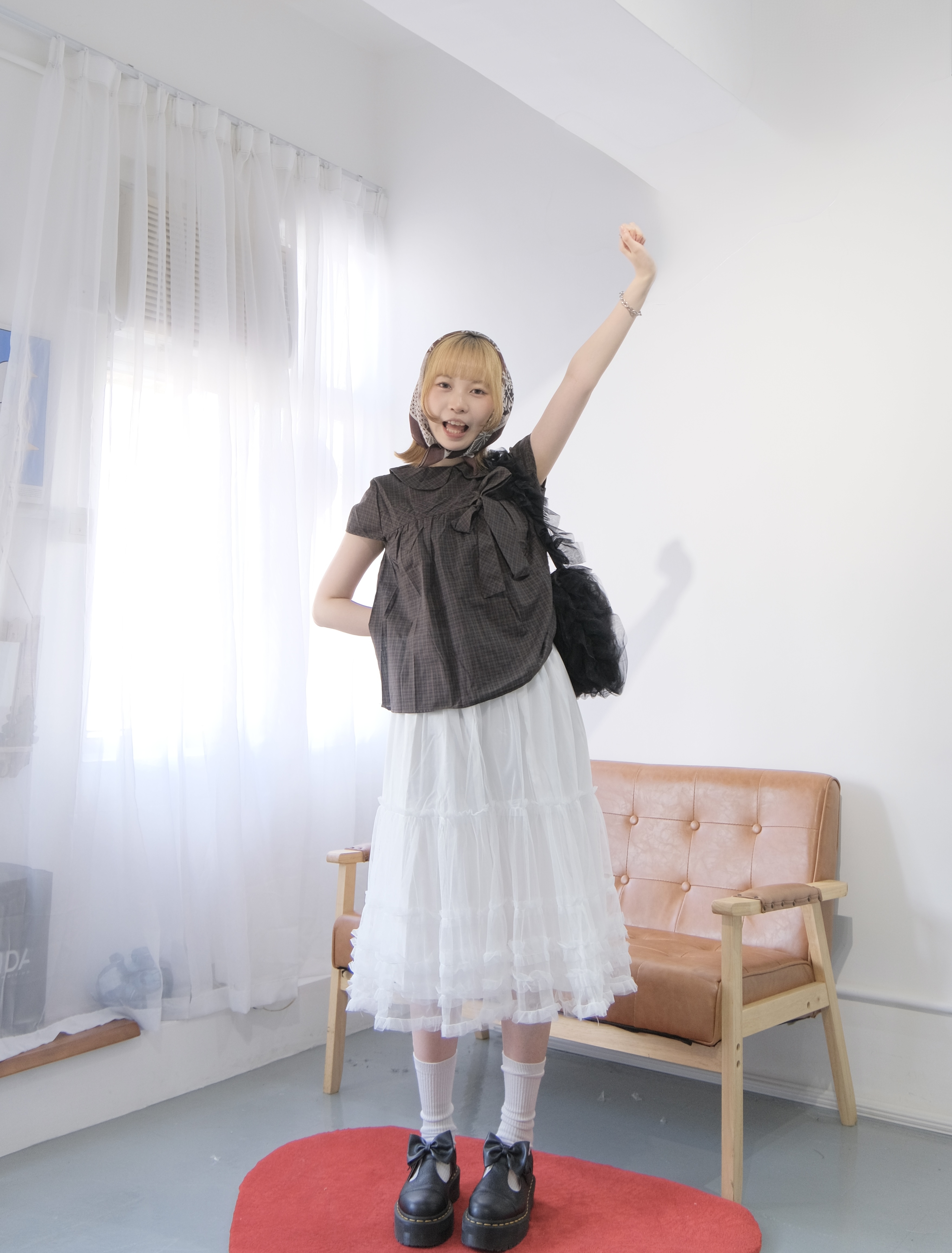 娃娃領蝴蝶結小格恤