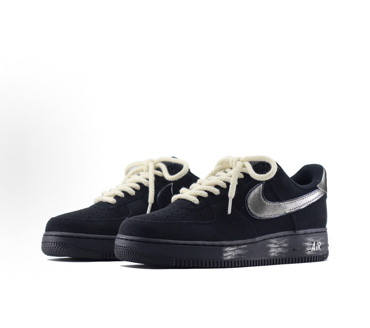 訂製款 Nike Air Force 1 Vanta Black 🖤 經典黑銀百搭黑魂板鞋 男女同款July25