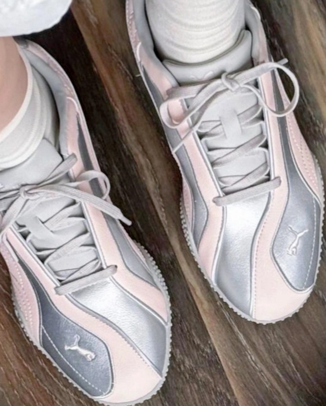 PUMA 德訓鞋 Bella V2 銀粉配色｜中國限定女神百搭薄底休閒鞋 July25