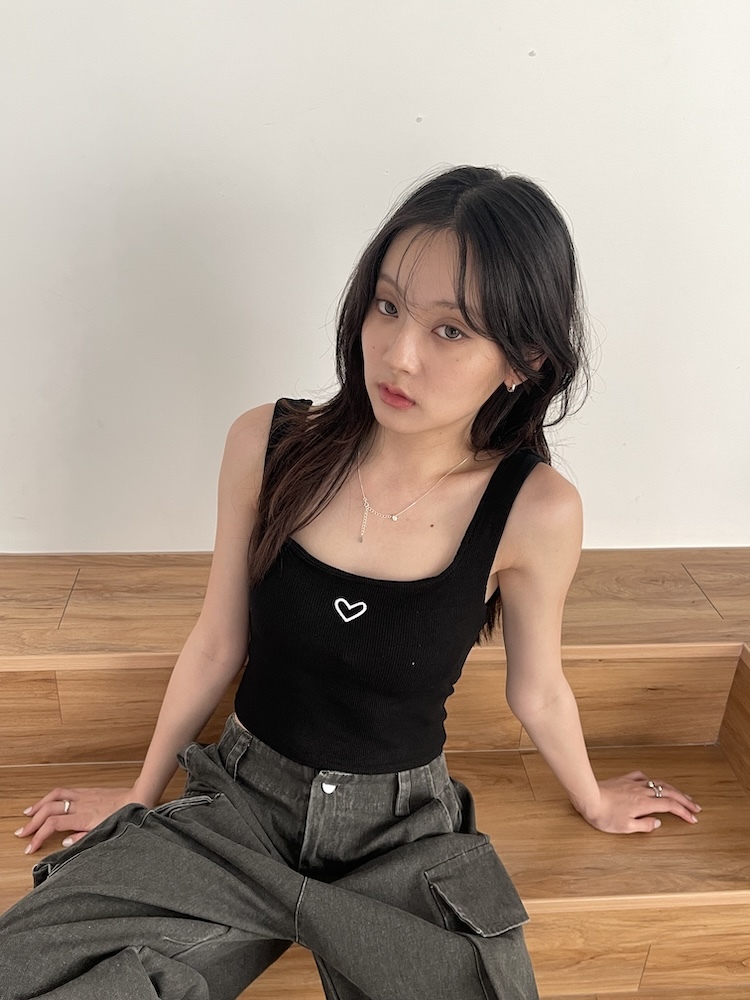 超包覆集中愛心bra top