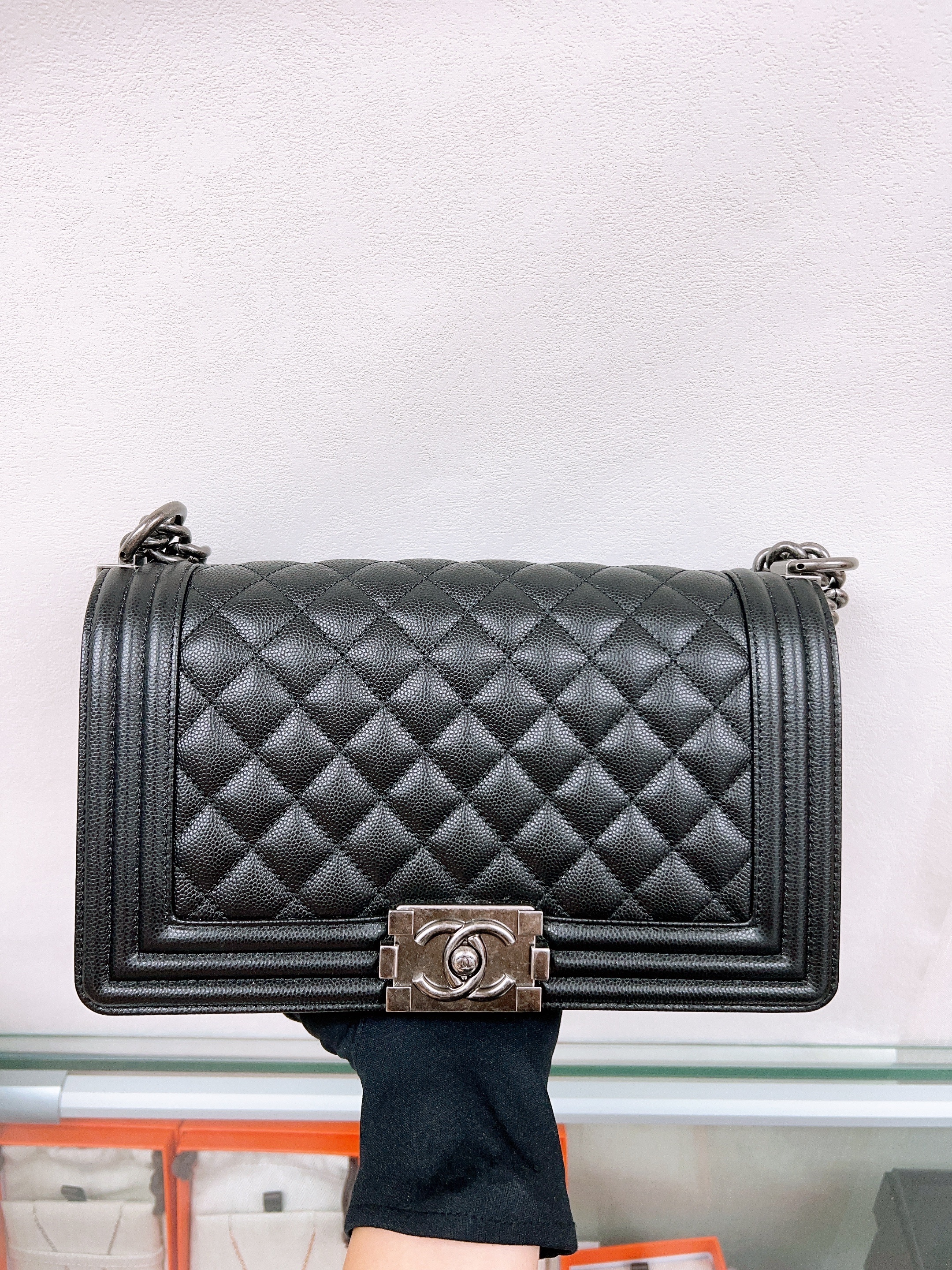 Chanel boy 25 medium (black caviar/silver)