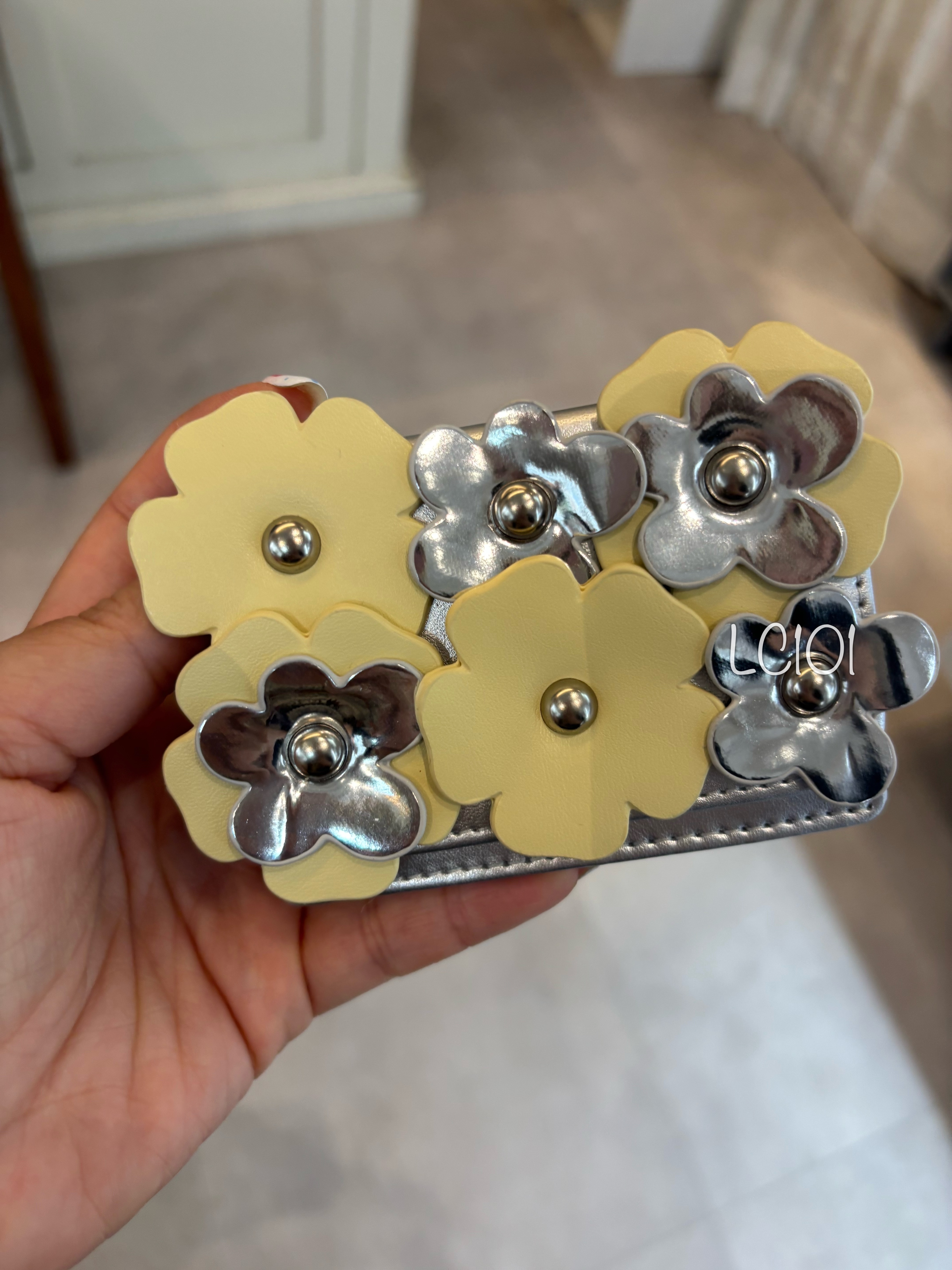 Casselini Flower Motif Wallet