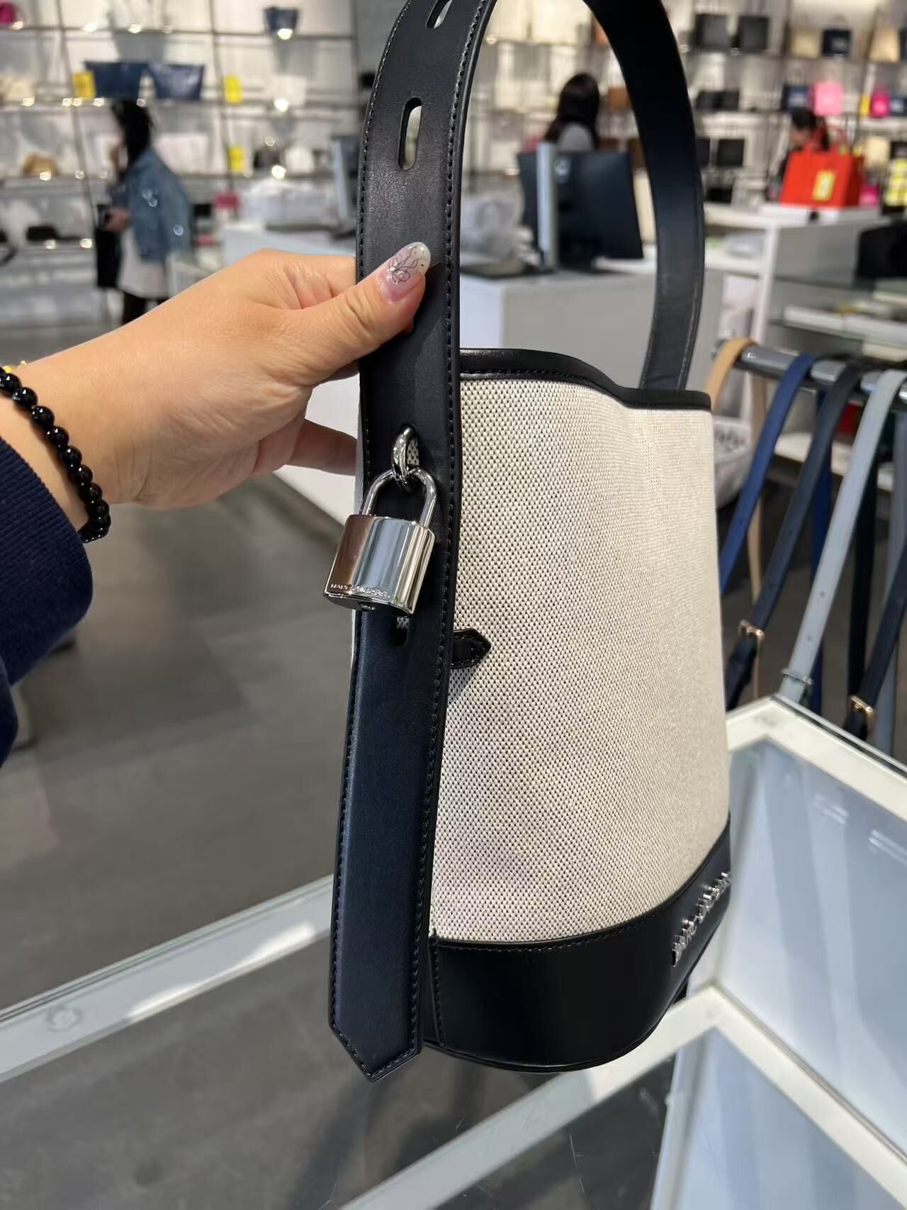 【預購】Marc Jacobs G072820 水桶包