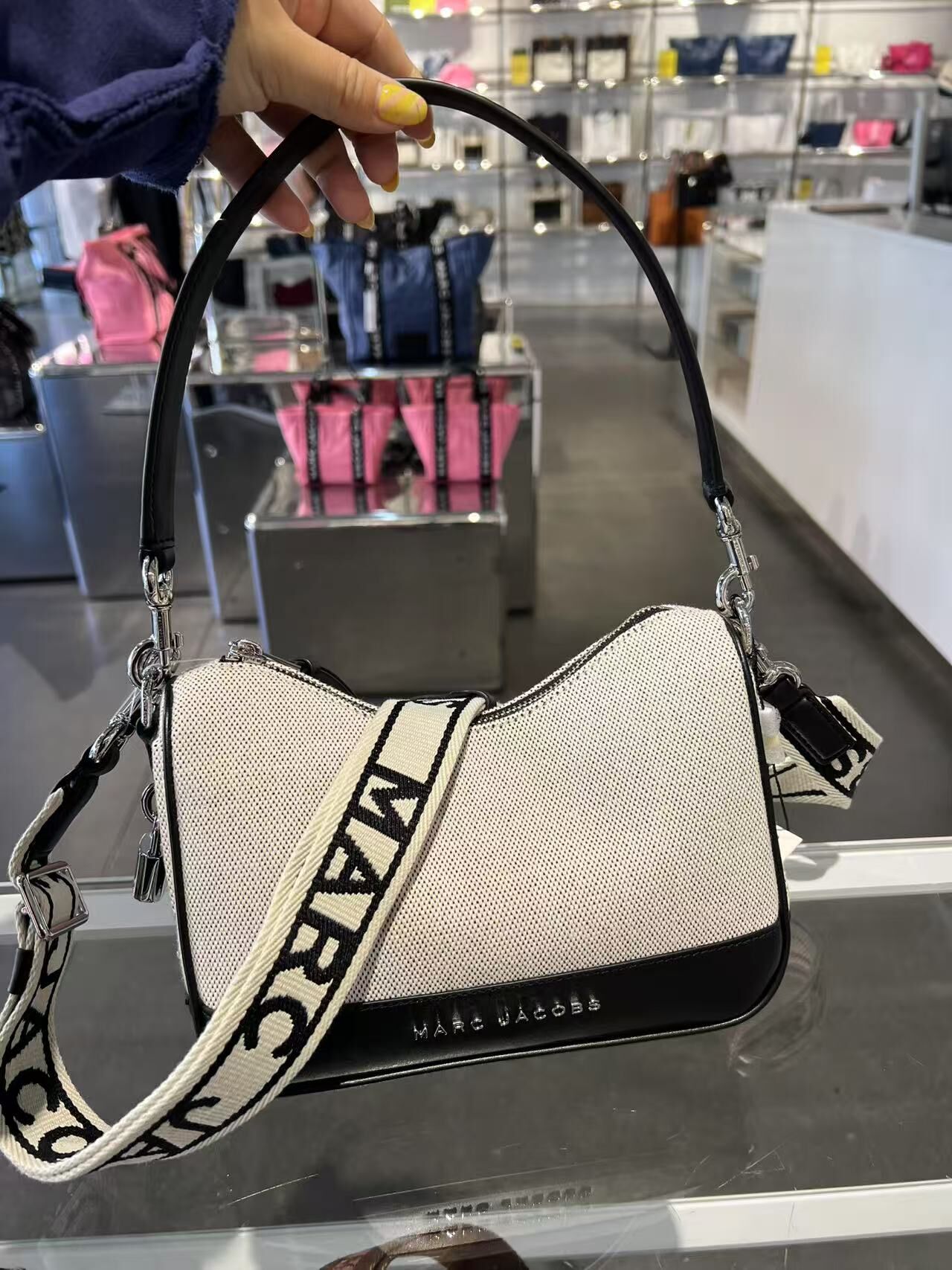 【預購】Marc Jacobs G072822 粗帶斜咩袋