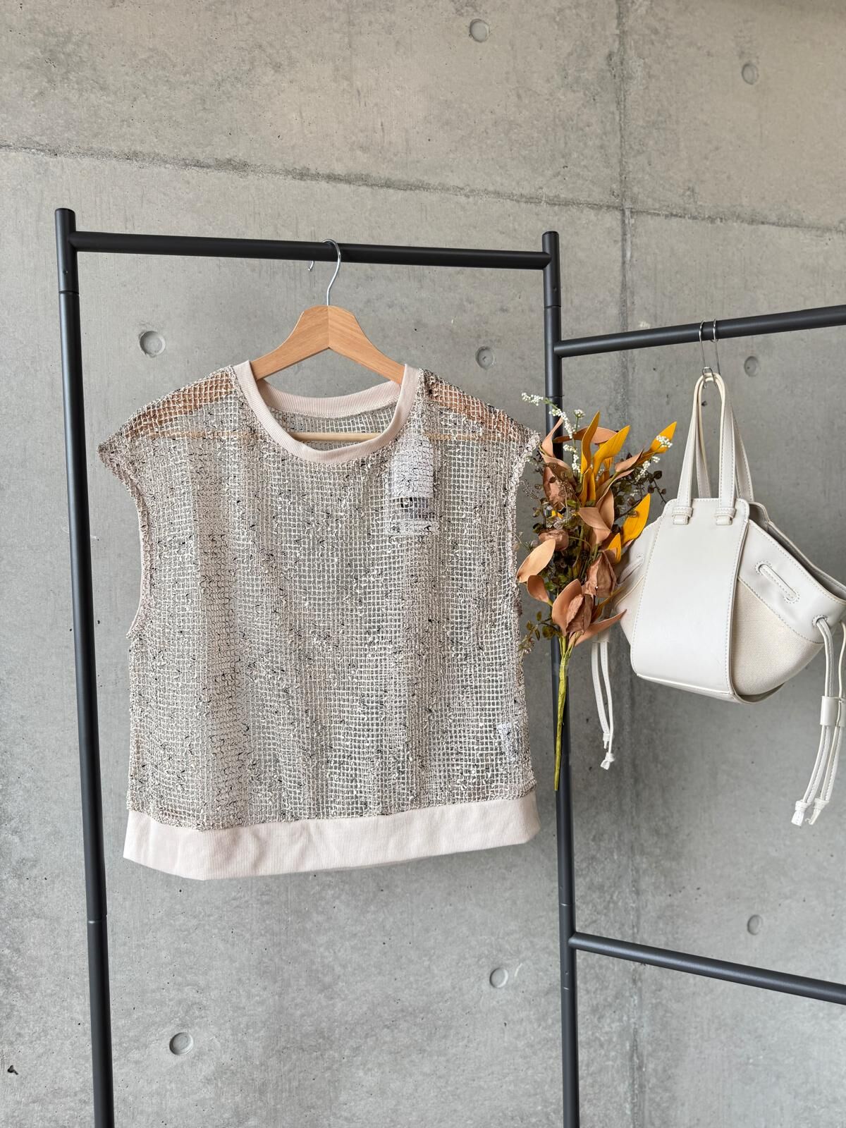 ｛Special Price} 米色拼顆粒感型格網格套頭上衣【日本直送】