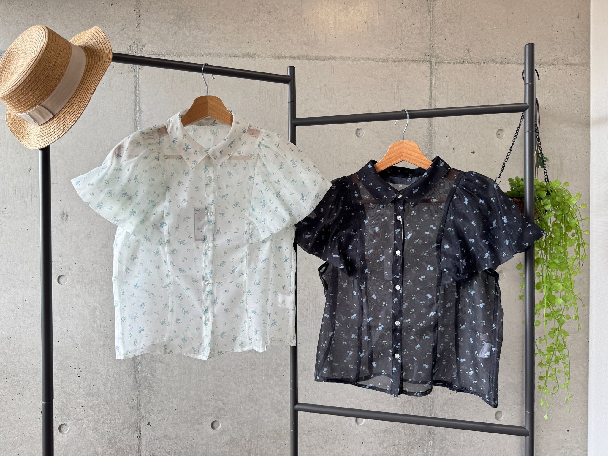 特別剪裁泡袖小碎花紗質襯恤（兩色入）【日本直送】