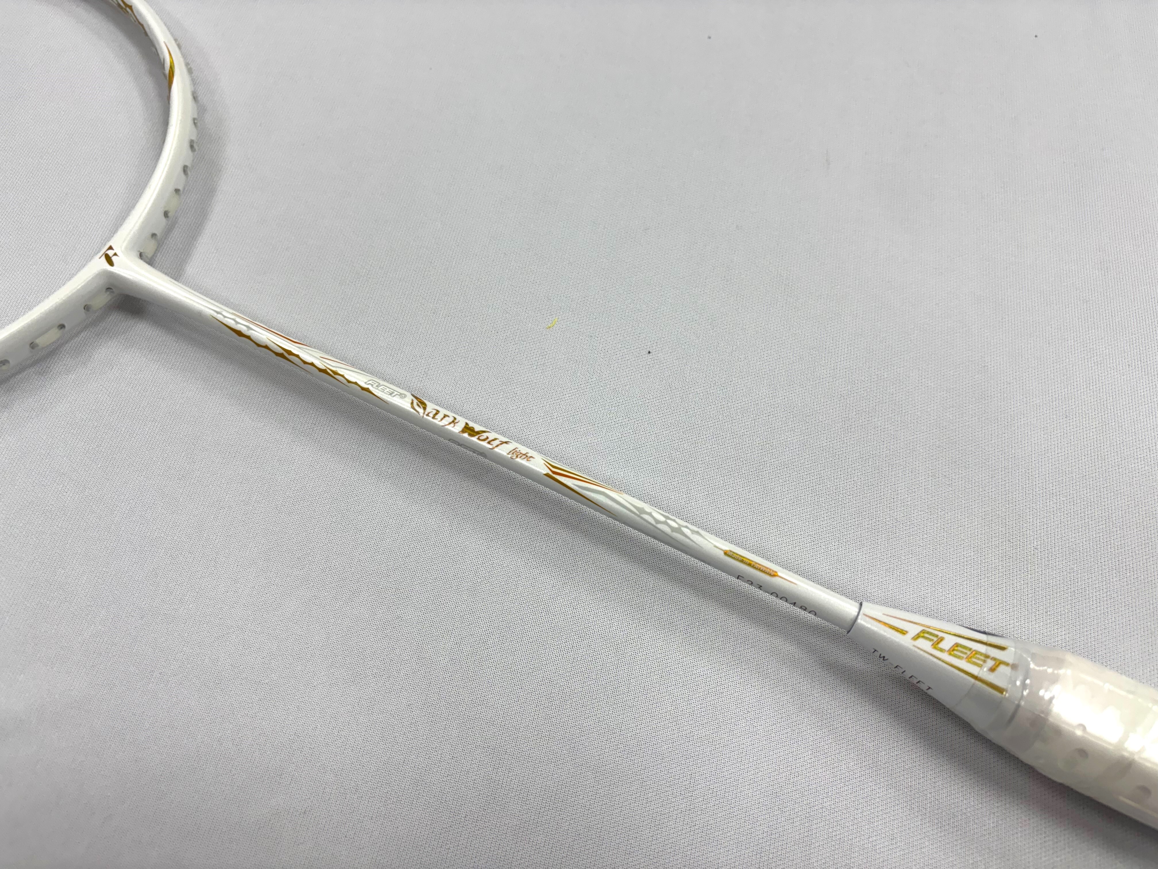 FLEET DARK WOLF(白)_4U 羽球拍