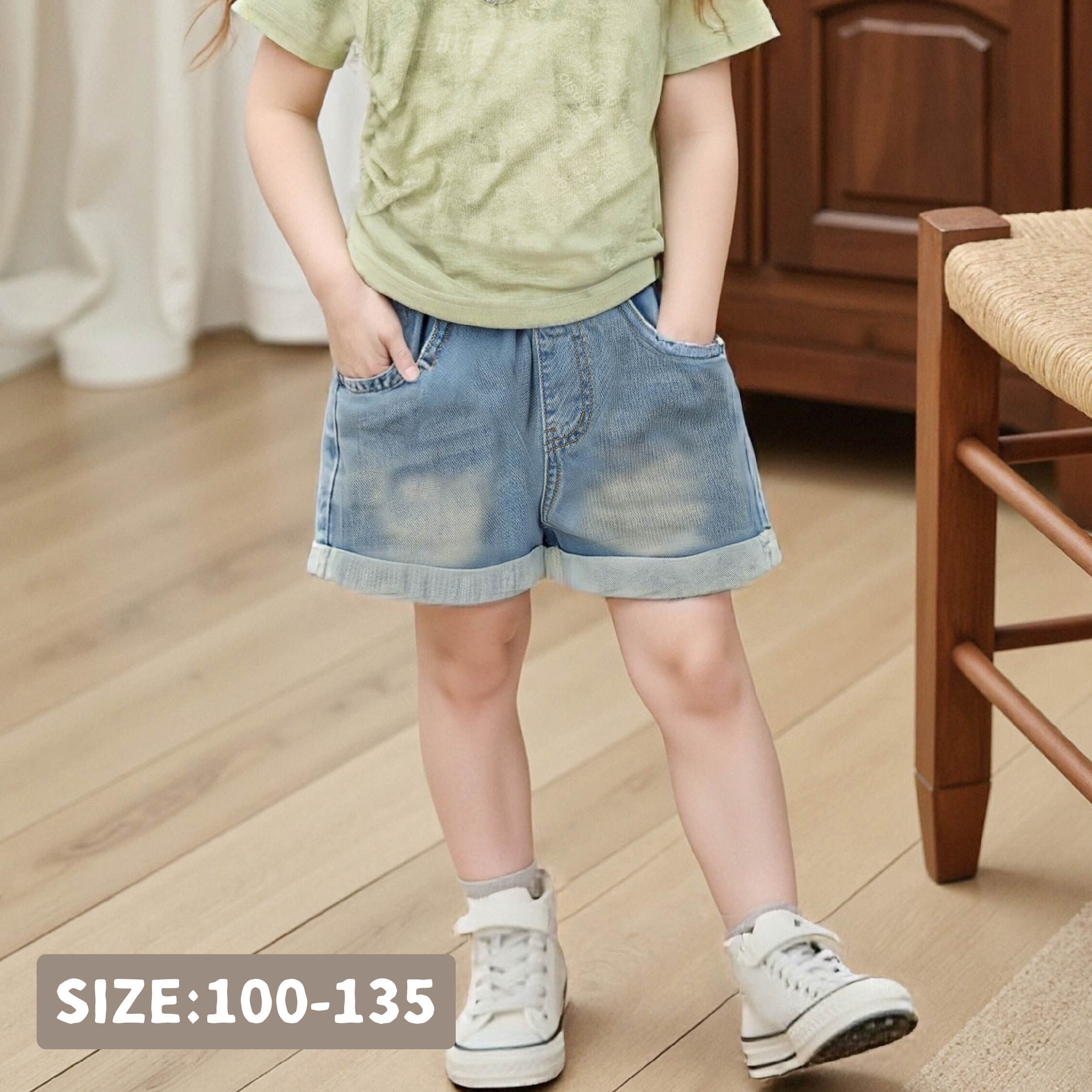 【H50910】丹寧字母刺繡反褶設計短褲