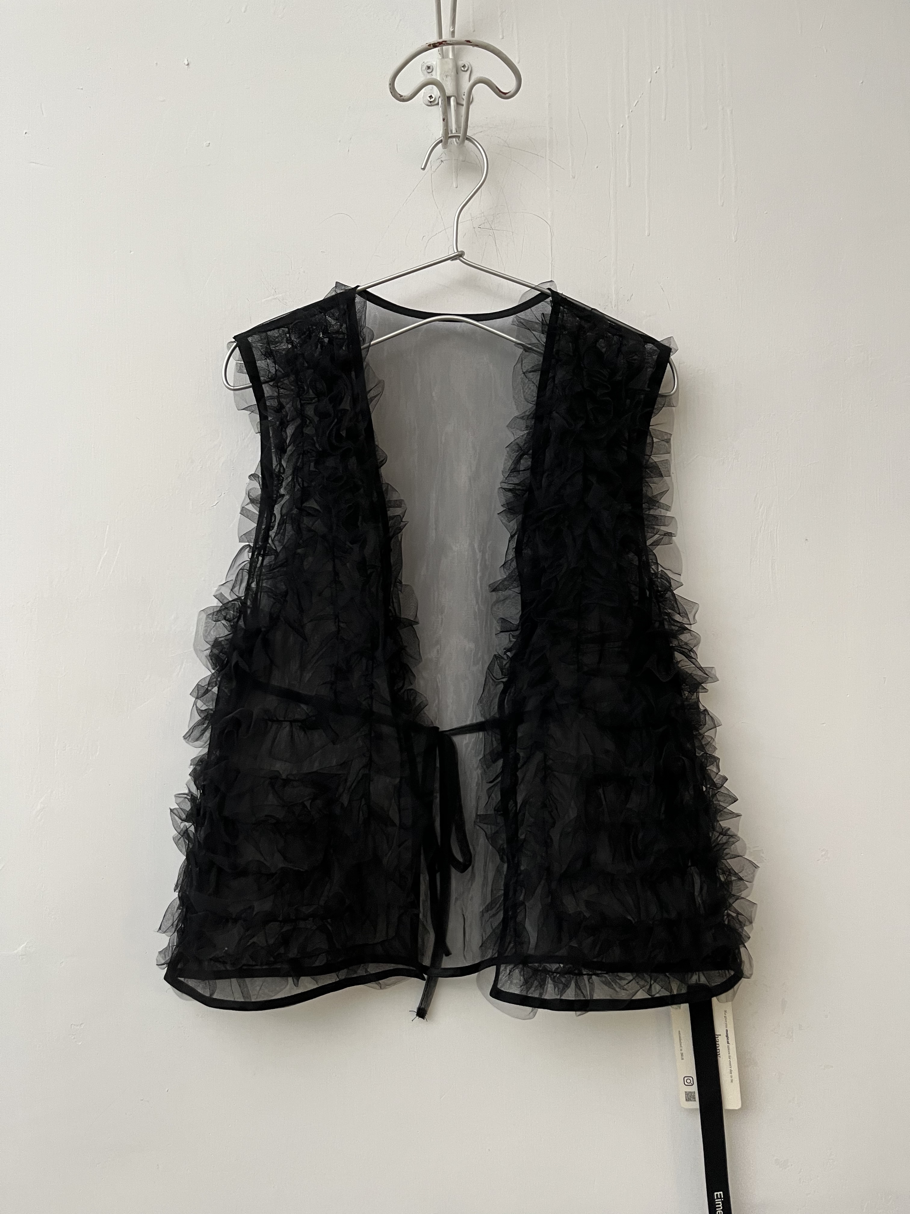 Eimee Law 黑色雪紡層次背心外套