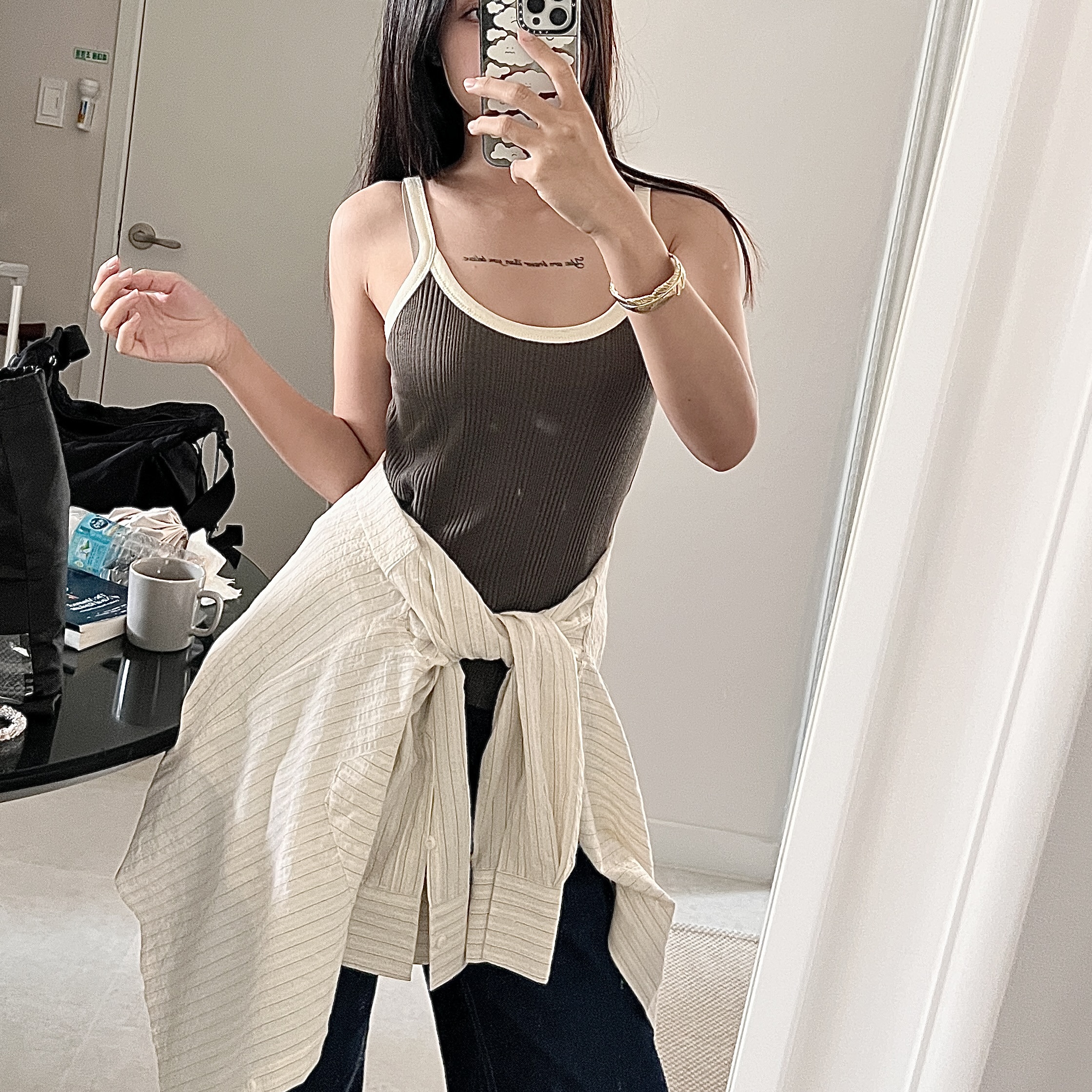 抹茶牛奶🍵撞色圓領細肩背心