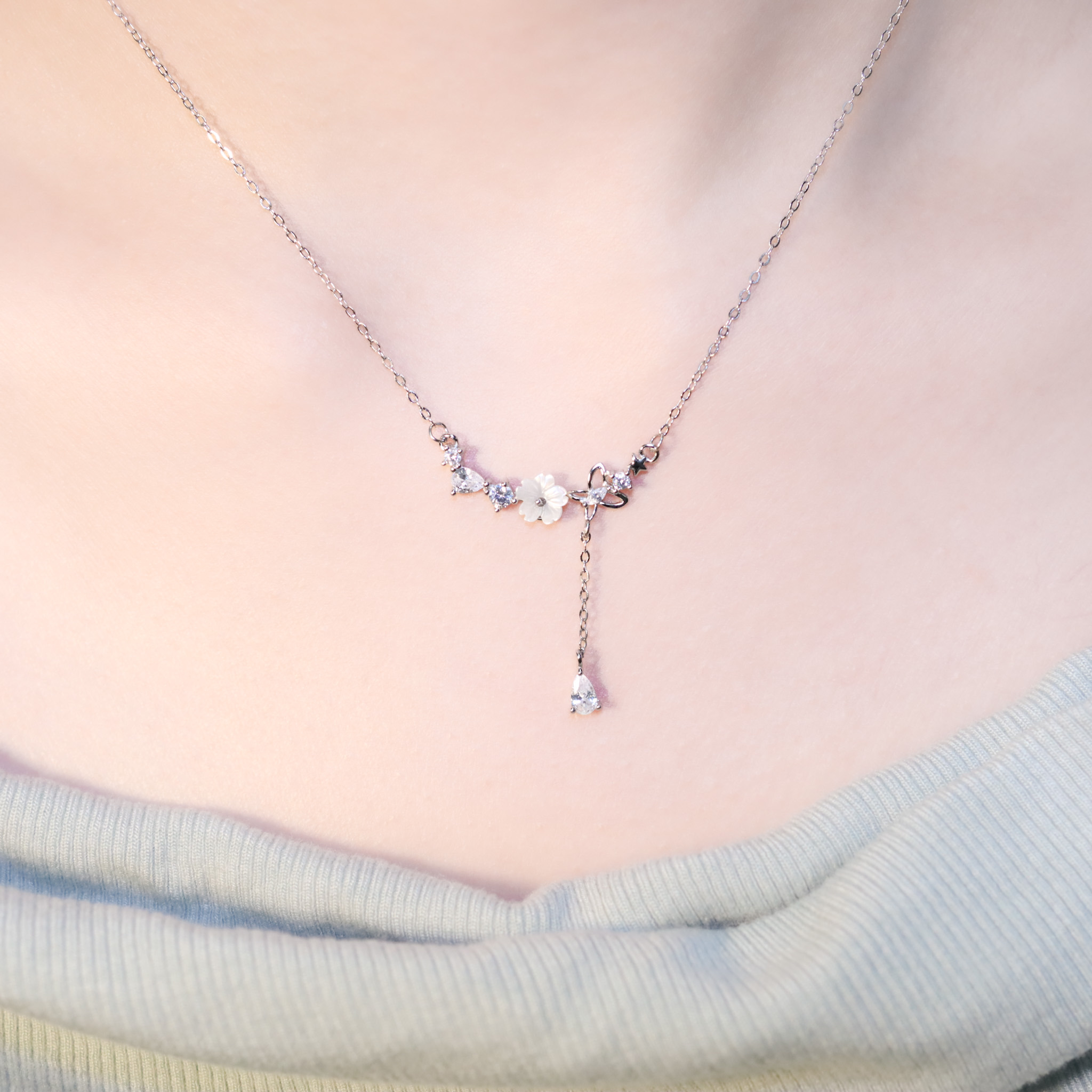 | 925純銀・白金 | 花岸蝶夢項鍊 | NE1444 |