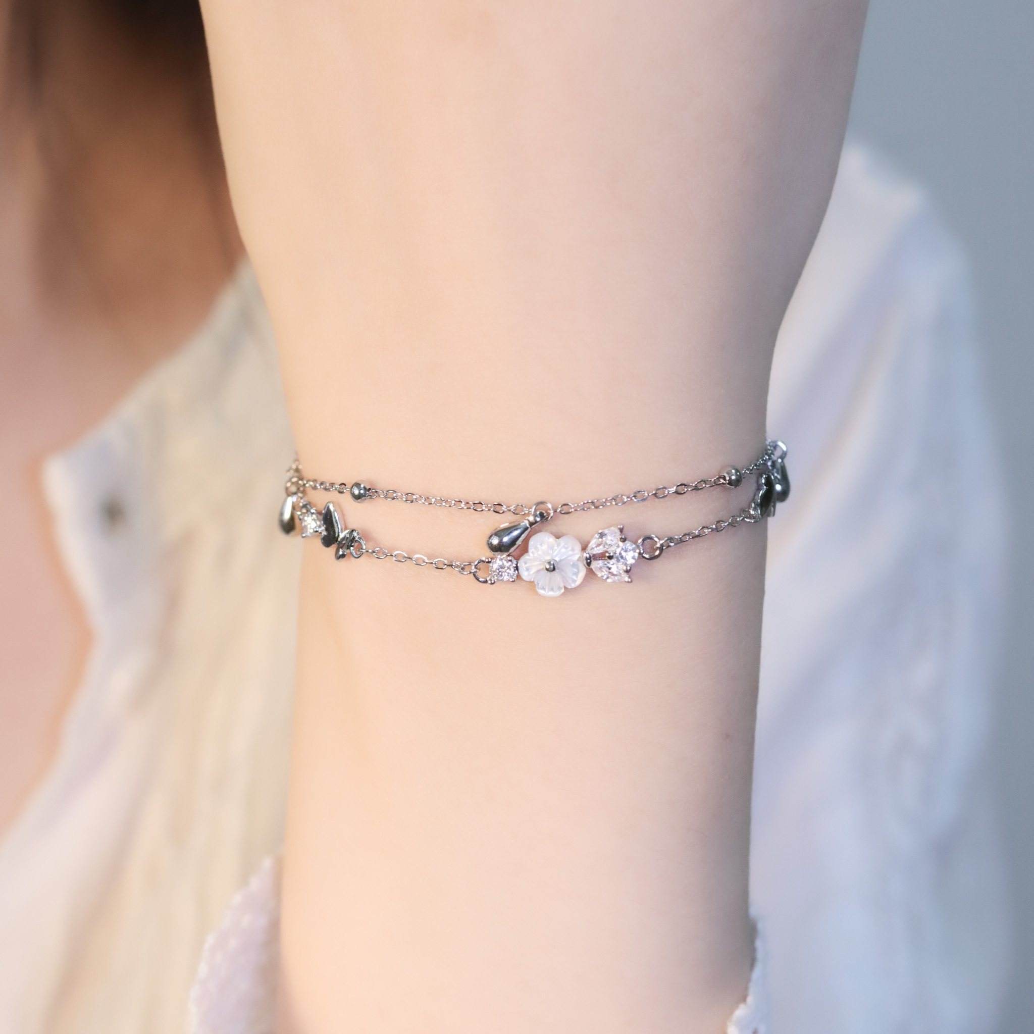 | 925純銀・白金 | 花岸蝶夢雙層手鏈 | BR1385 |