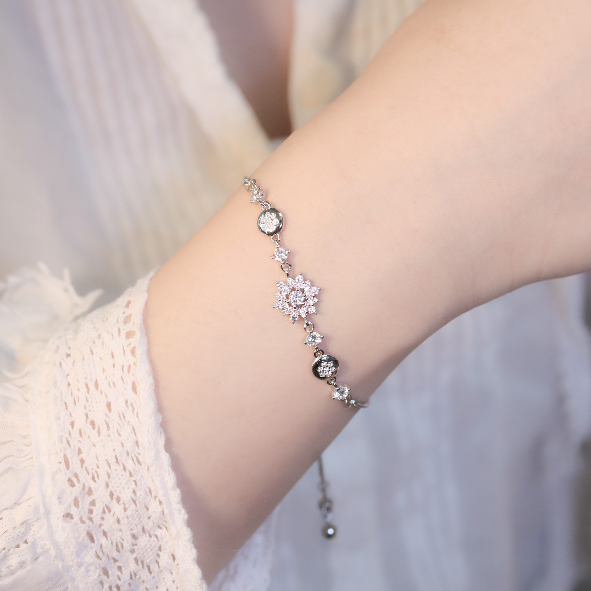 | 925銀丨雪花落下時手鏈 | BR1373 |