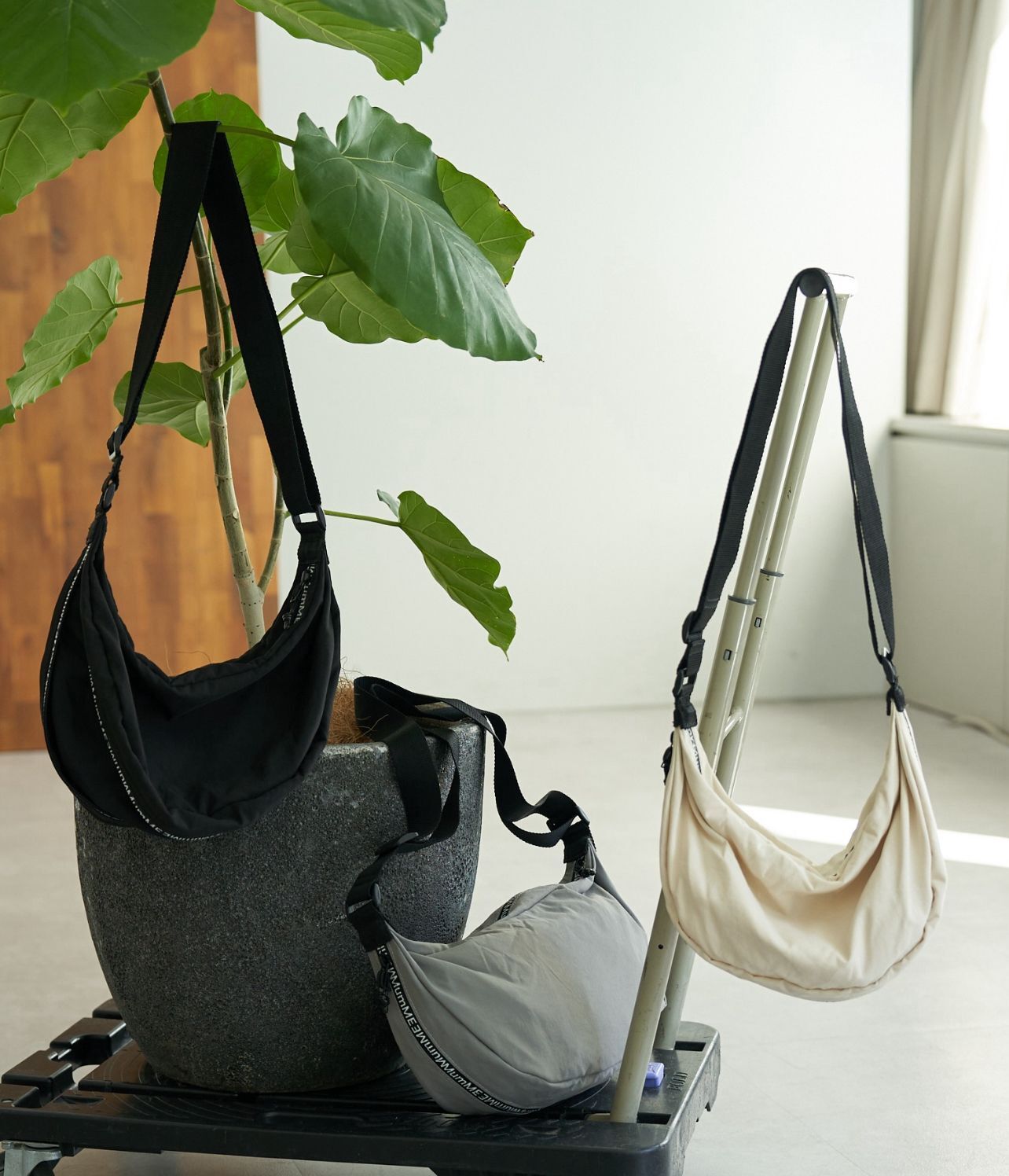 【預購】JN072908 CIAOPANIC TYPY 防水尼龍半月斜咩包