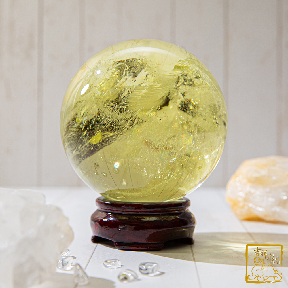 黃水晶球 8.6cm 財運亨通