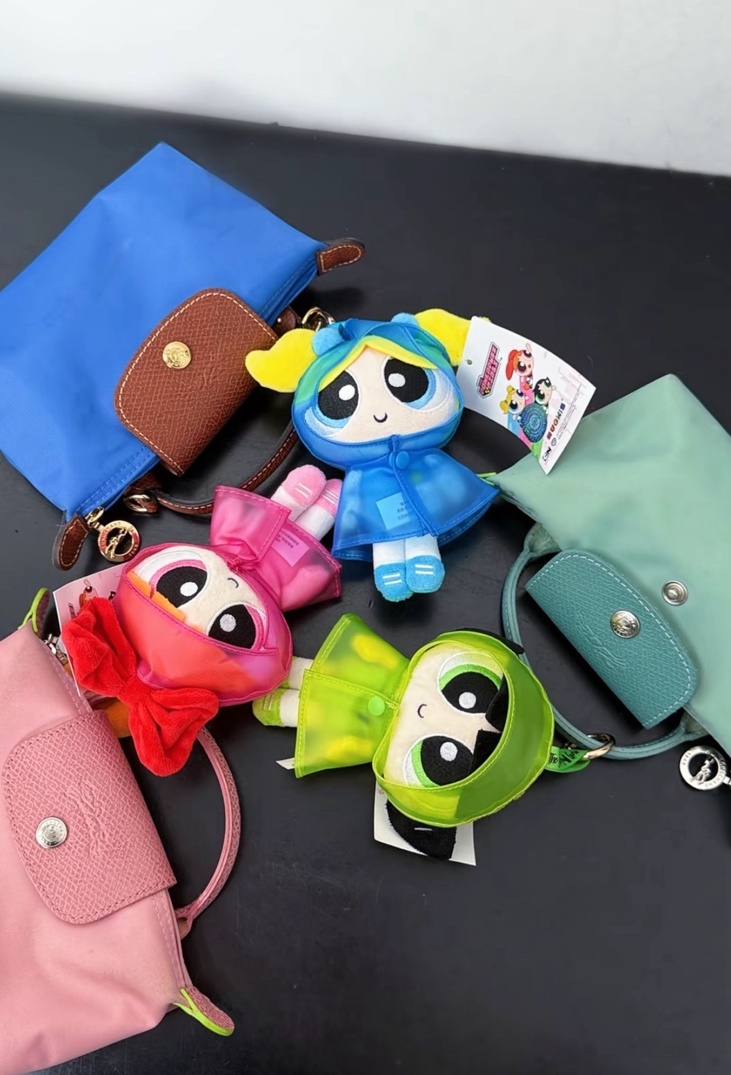 HUGKIS x 飛天小女警 雨衣娃娃掛飾 吊飾 毛絨玩偶 花花泡泡造型推薦🎁July25