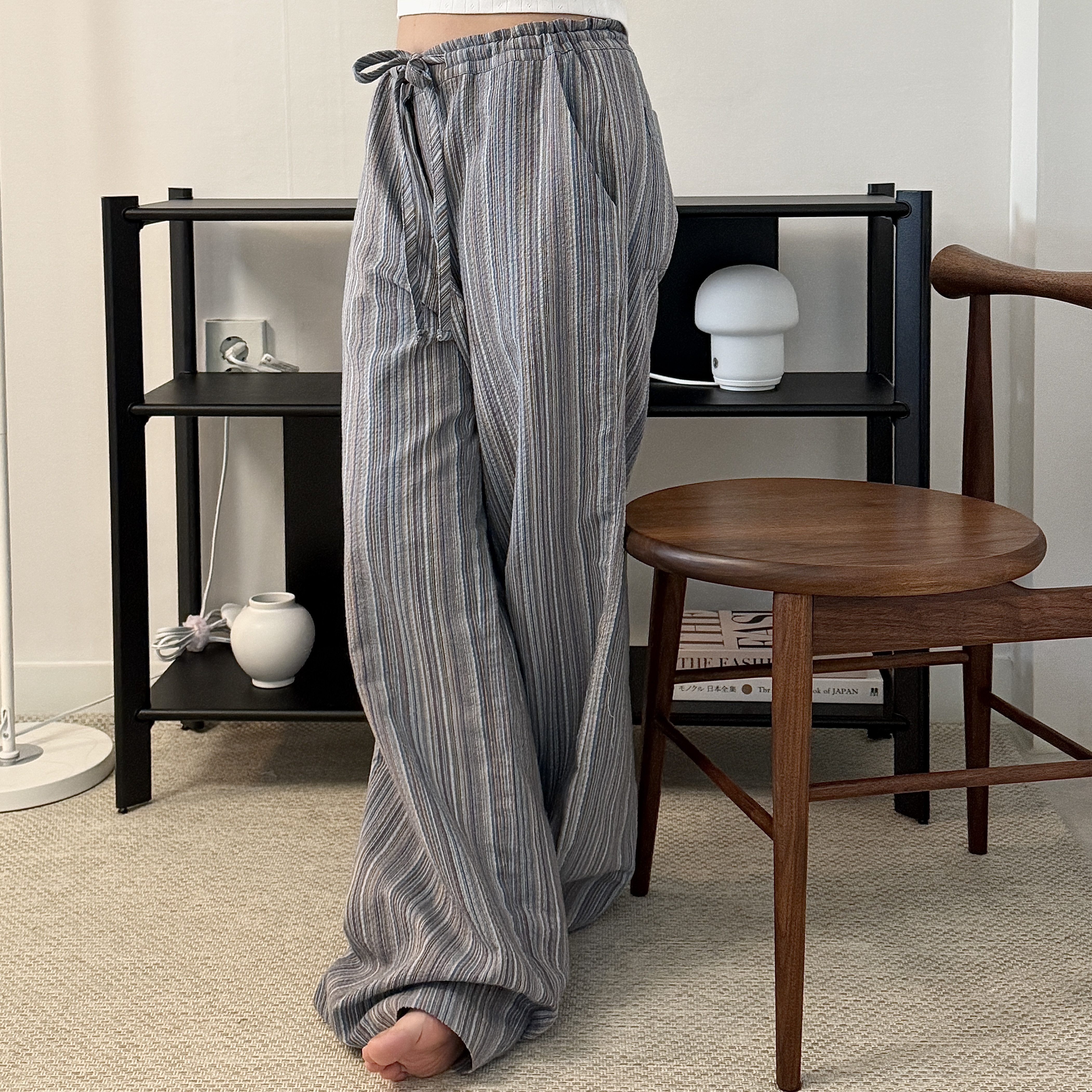 混色織紋設計感 藍直條紋寬褲