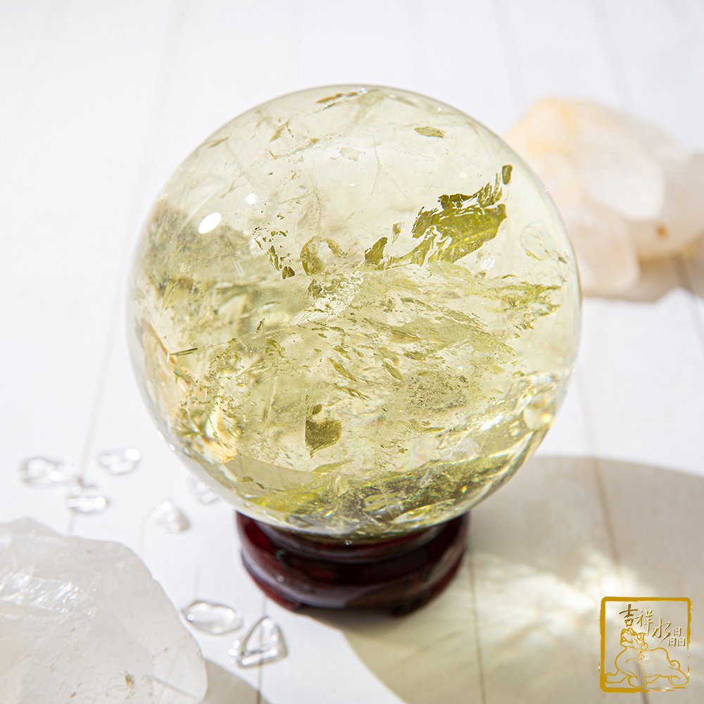 黃水晶球 9.7cm 財運亨通