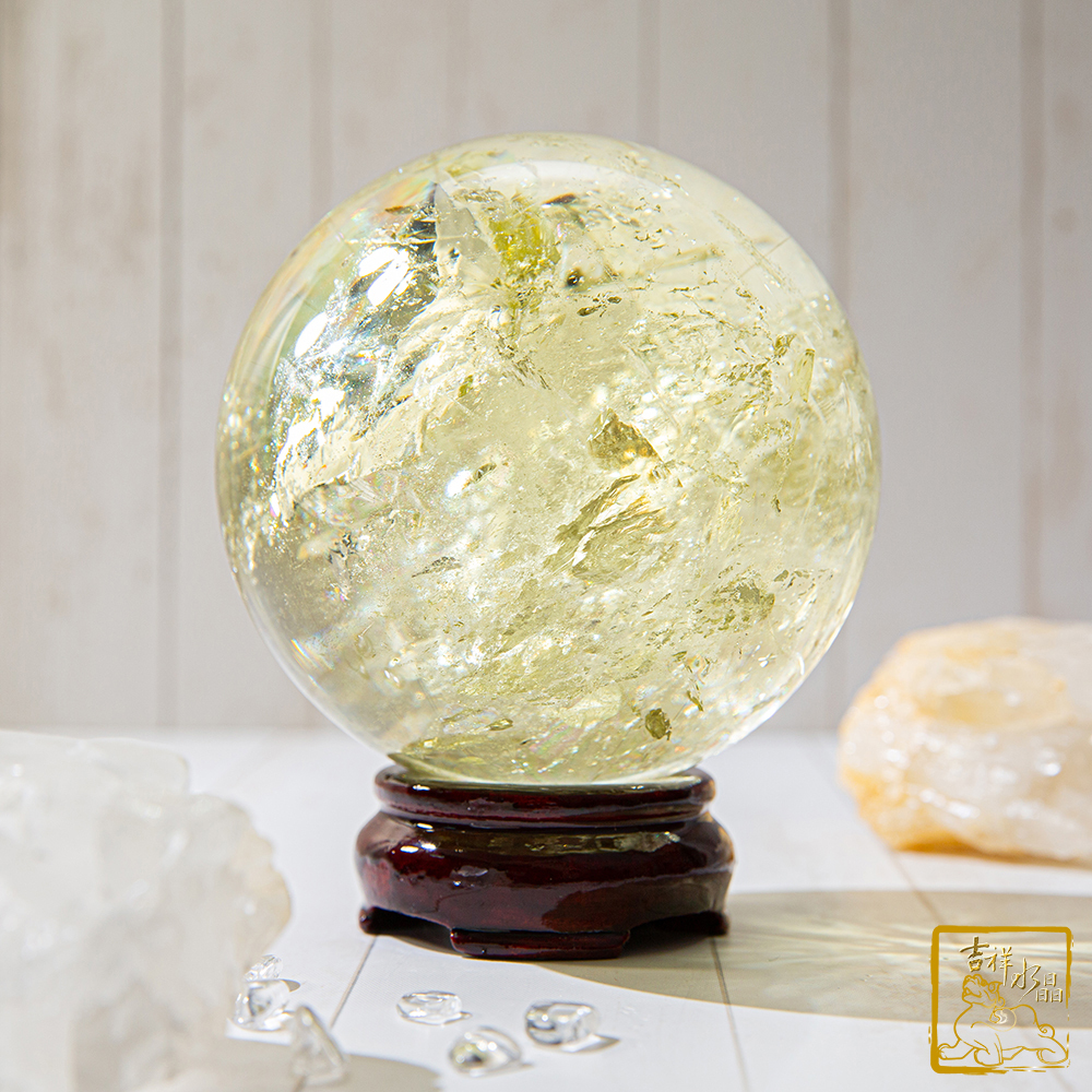 黃水晶球 9.7cm 財運亨通