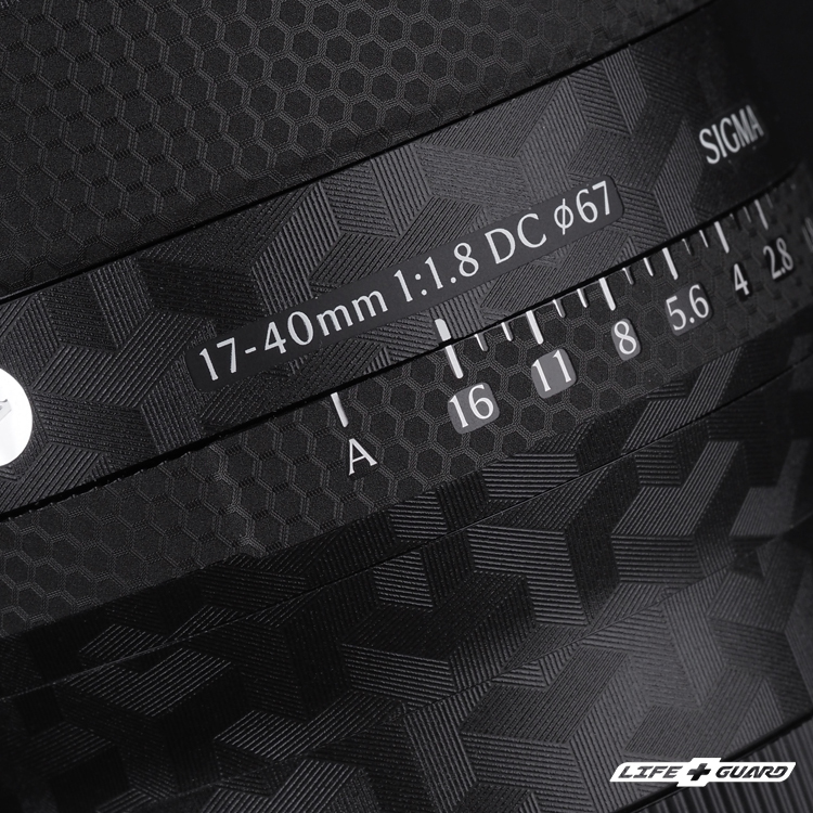 LIFE+GUARD 貼膜安裝特寫，適用 SIGMA 17-40mm F1.8 DC ART