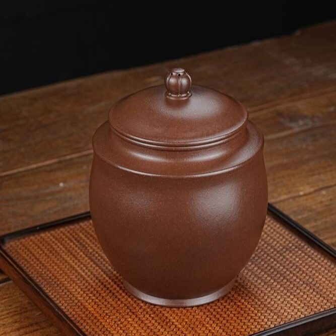 【紫雲】-- 從茶葉到茶道：紫砂罐的魅力與智慧。