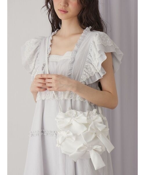 merry jenny / ribbon pochette