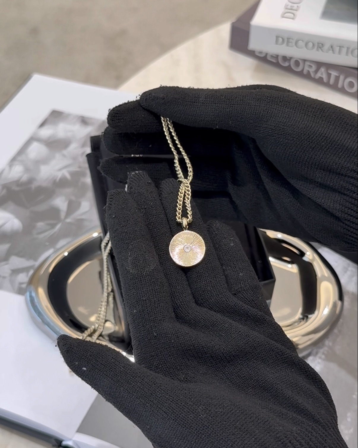 CHANEL｜25A 鑲鑽金幣項鍊