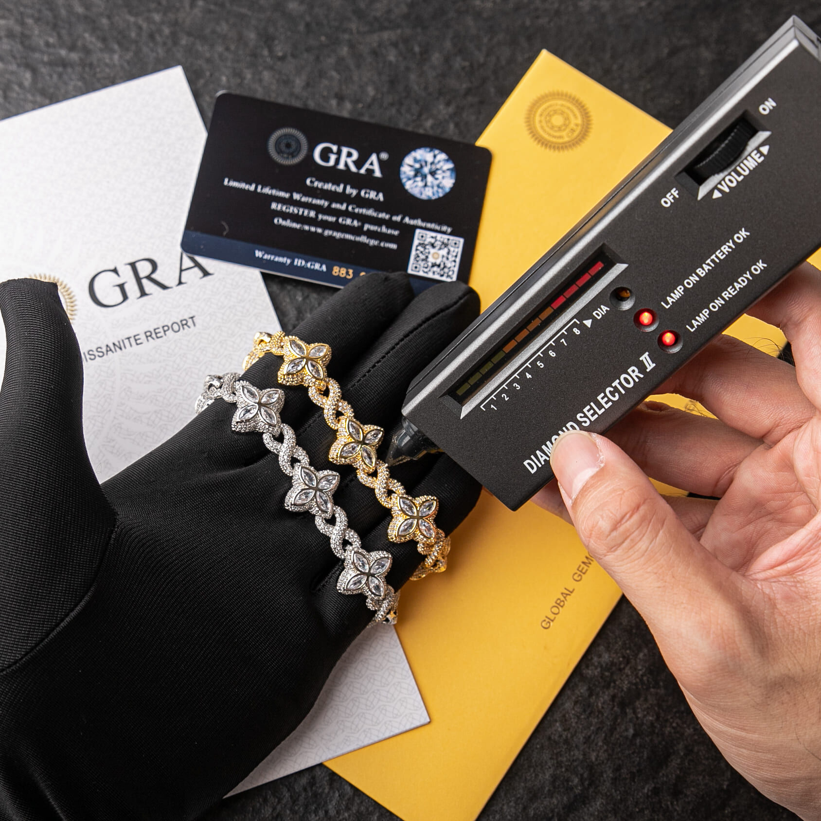 925純銀莫桑石滿鑲無限記號幸運草手鍊