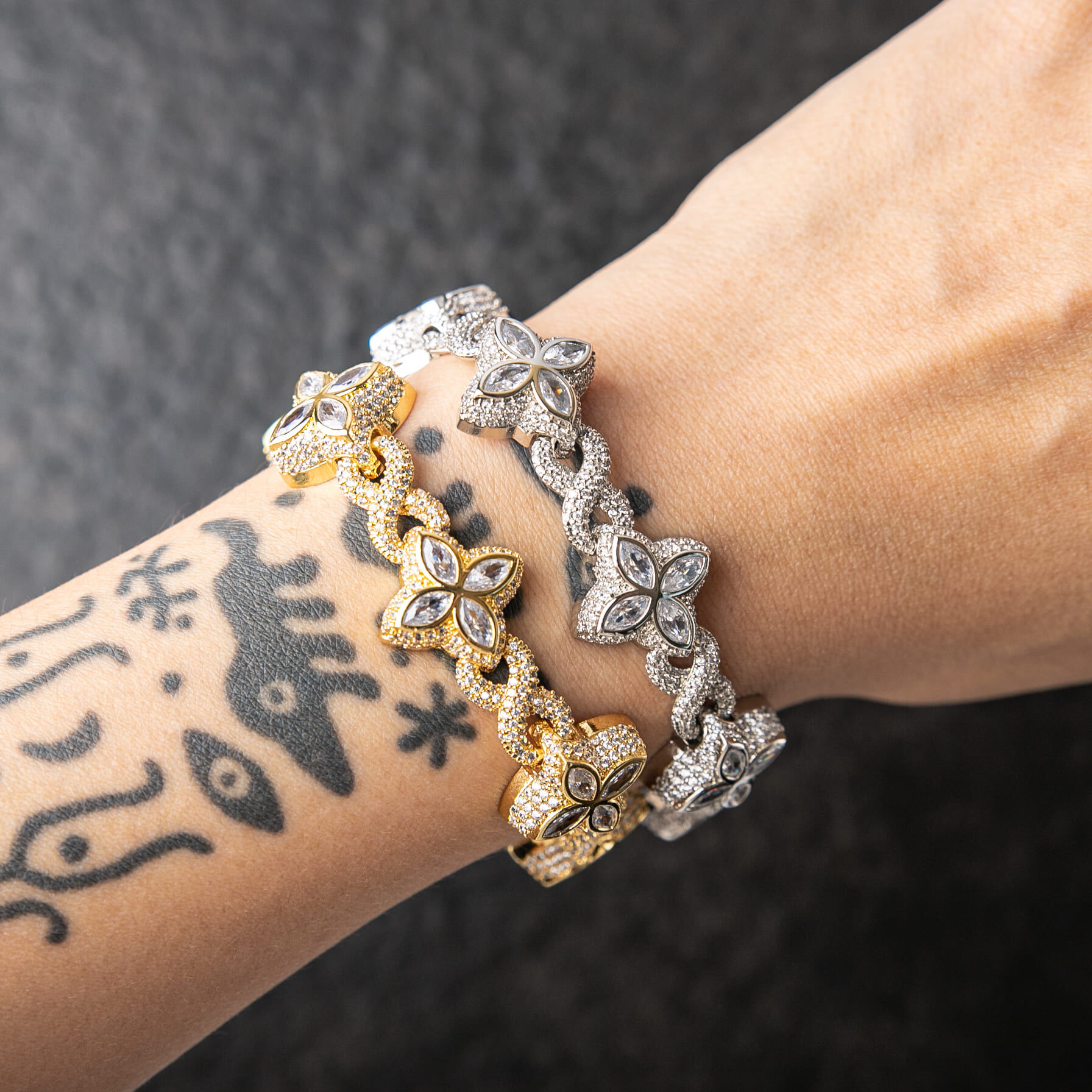 925純銀莫桑石滿鑲無限記號幸運草手鍊