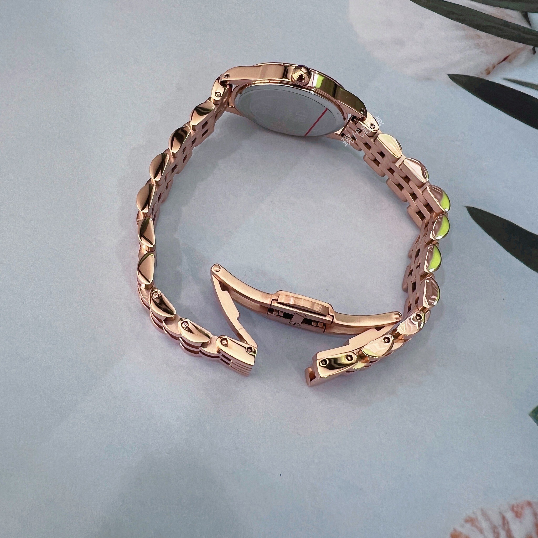 【DW Daniel Wellington】Ophelia Mini 古典橢圓女錶DW00100805 22mm 現代鐘錶