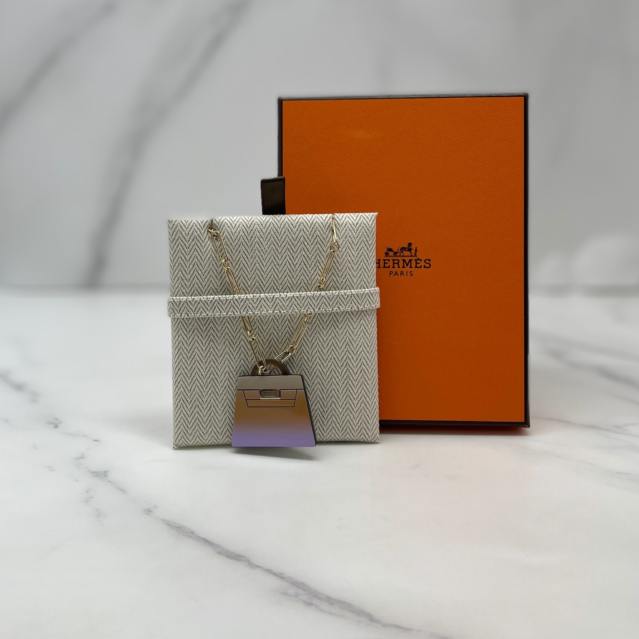 Hermes Fusion Amulette Kelly pendant necklace (large model)