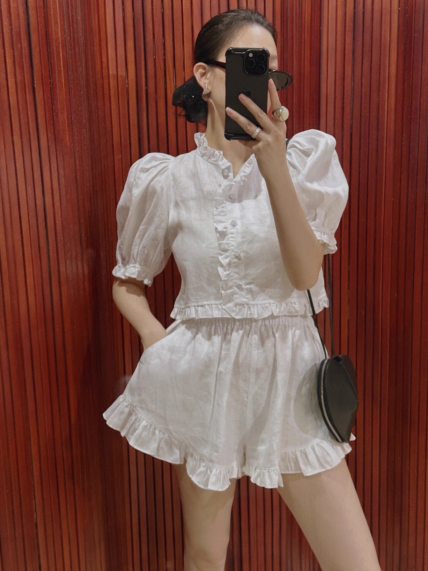 雲朵白荷葉滾邊立領澎澎袖上衣+短褲SET-S-L (Elegant & Love)